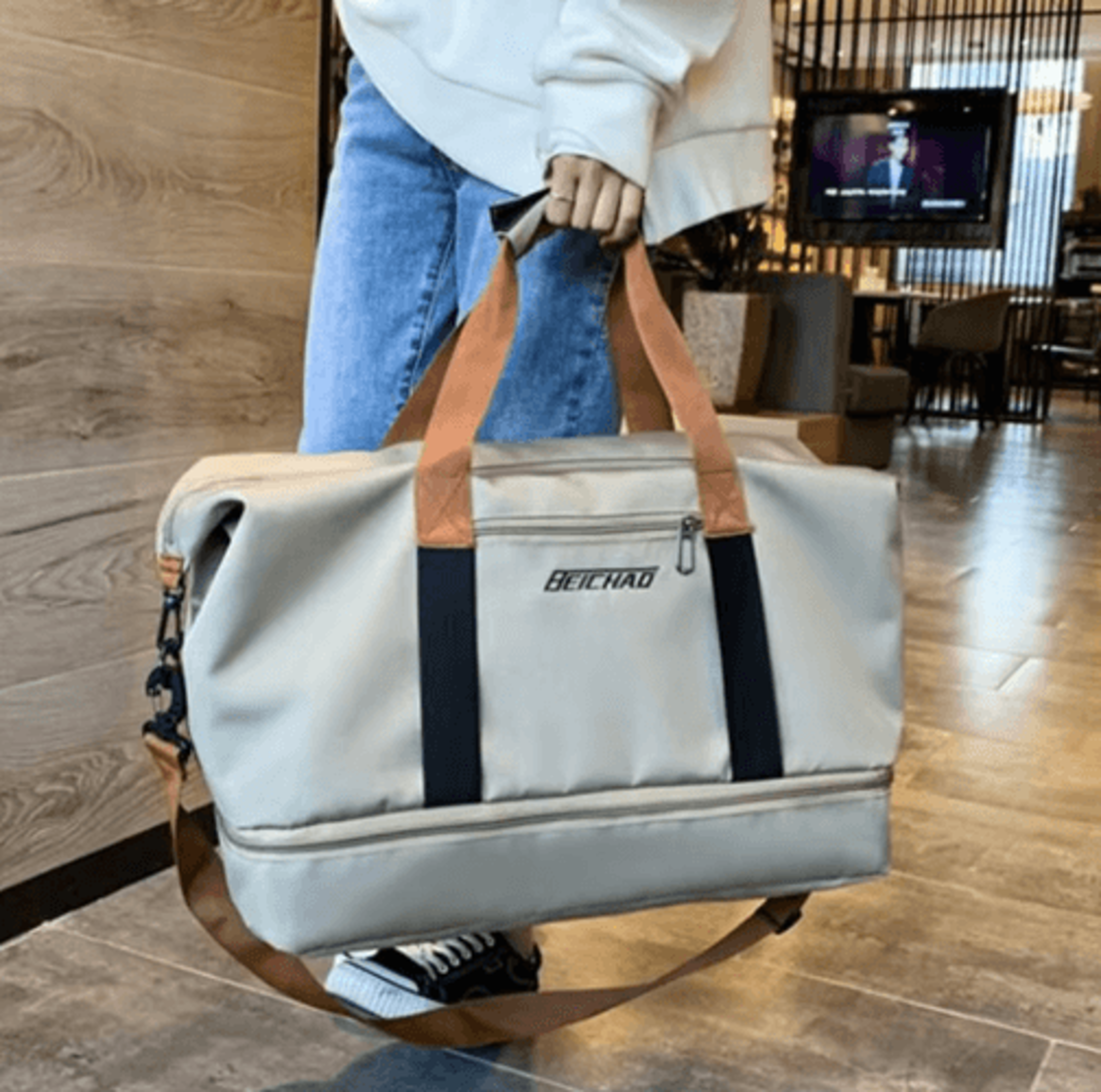 LargeCapacity Travel Duffel Bag With DryWet Separation  Sports  ShortTrip Hand Luggage 13