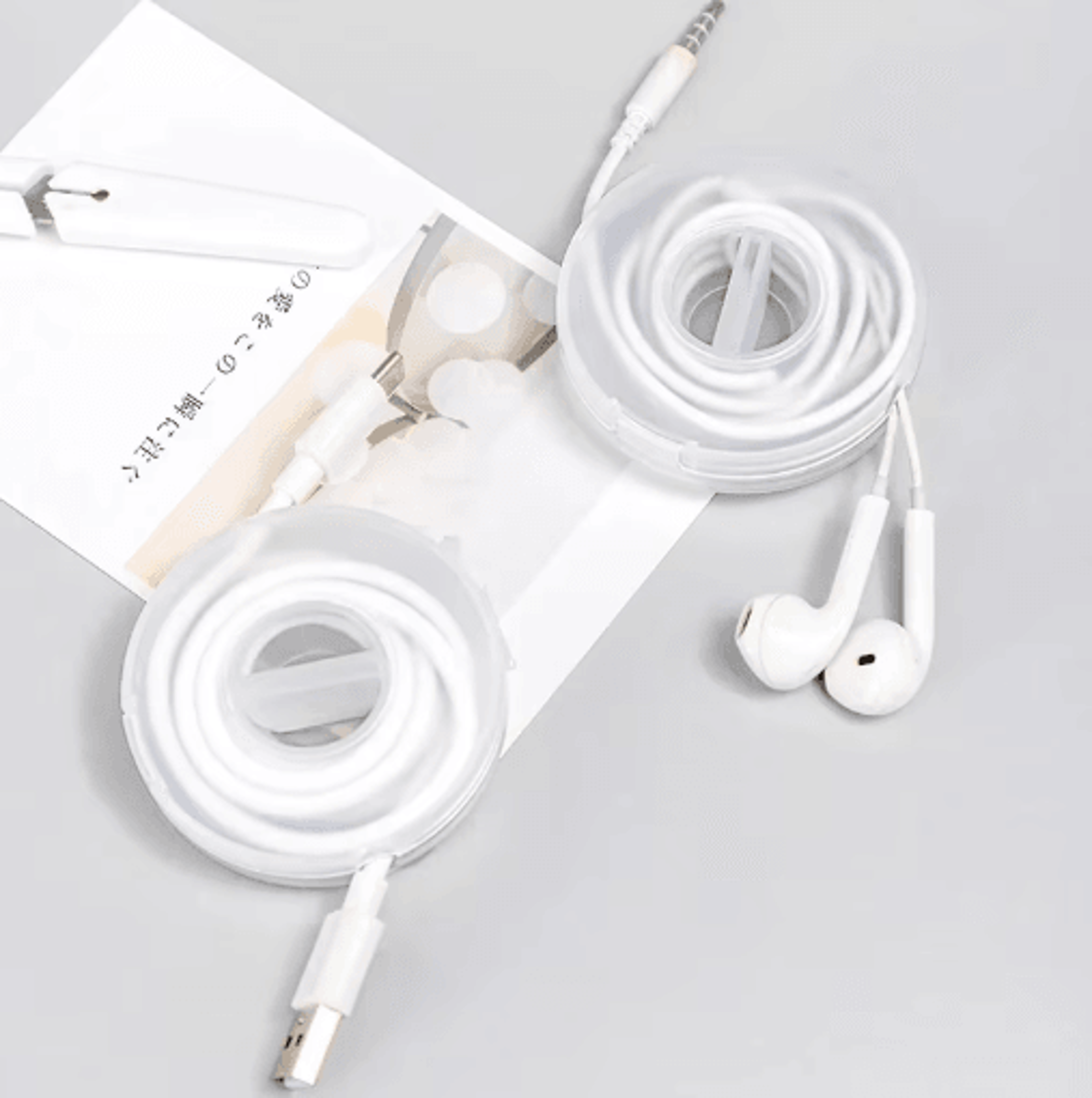 Portable Transparent Cable Organizer With Retractable Winder 8