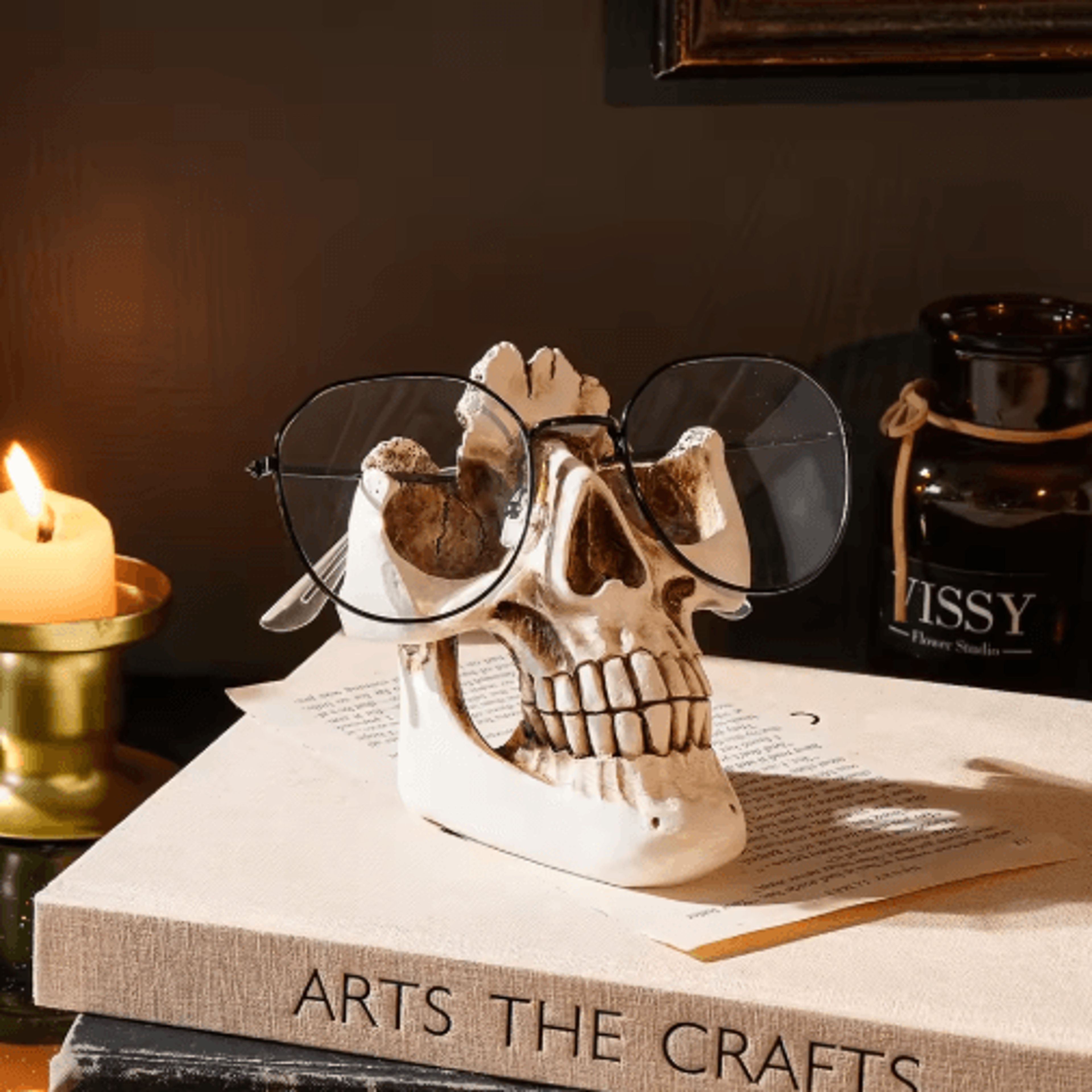 Halloween Skull Resin Glasses Holder Decorative Storage Rack 0