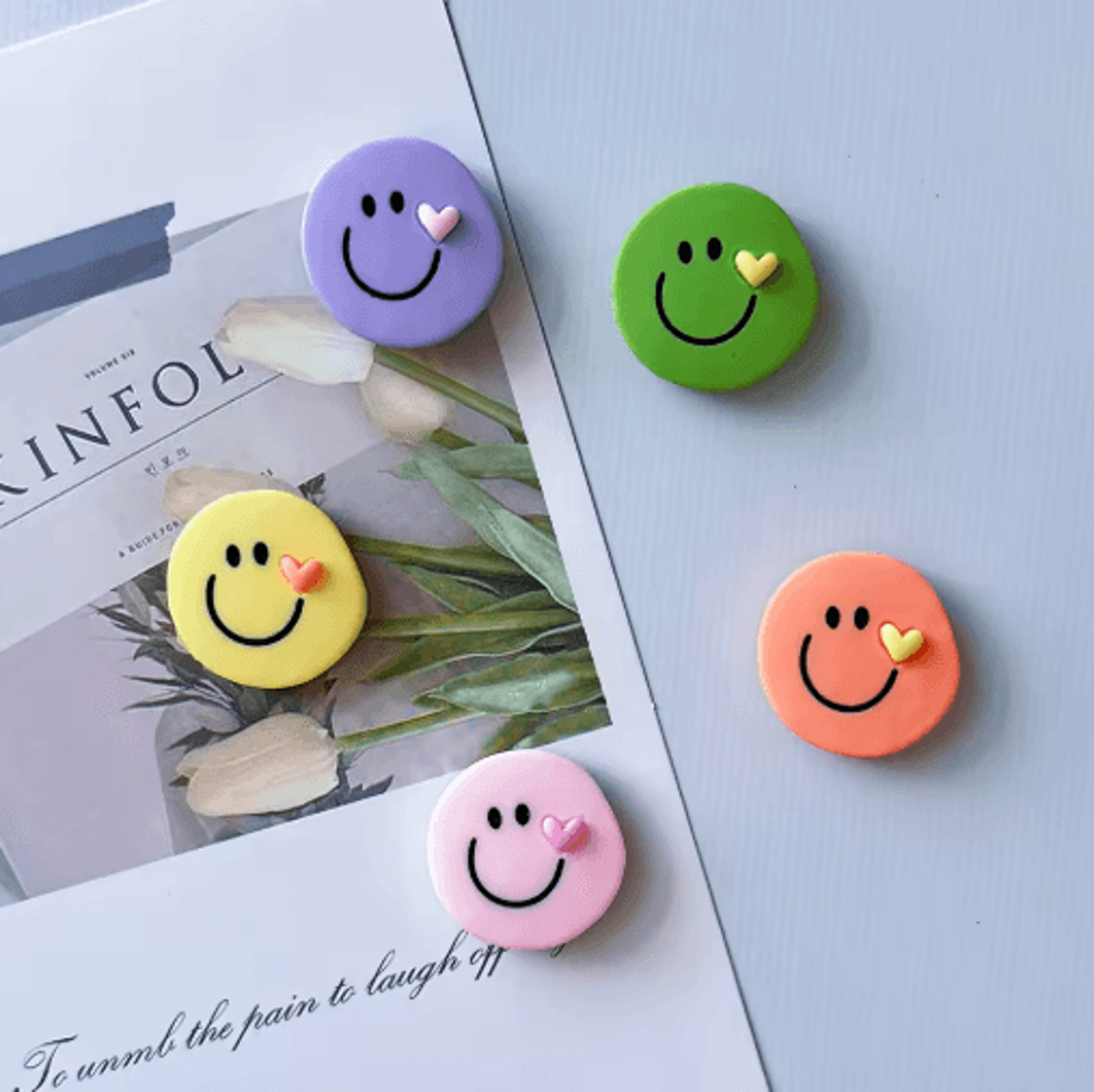 5Piece Colorful Round Face Fridge Magnets  Festive Decorative Magnets For Kitchen  Christmas 4