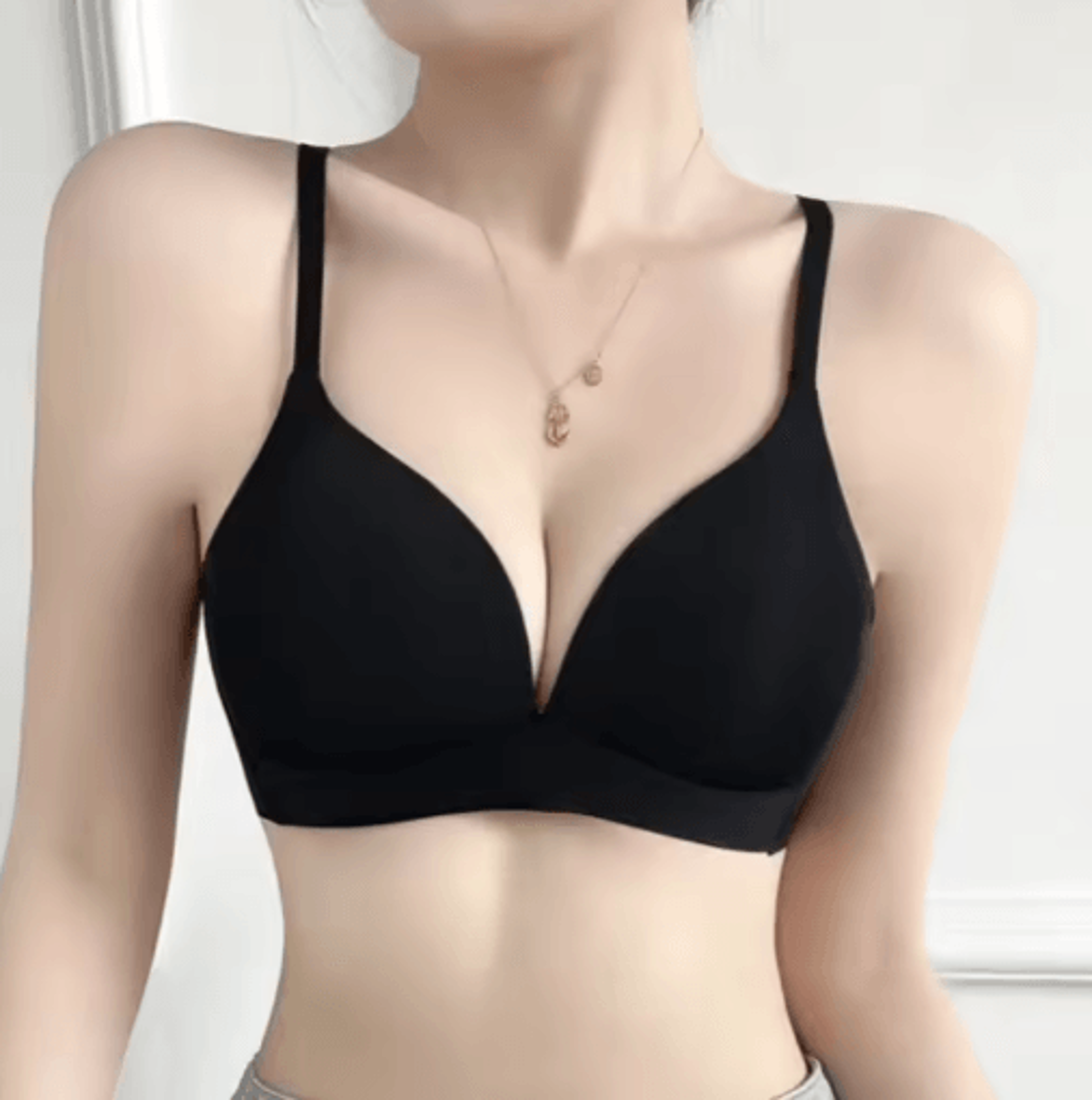 SakuraSmooth Seamless 34 Cup Wireless Push Up Bralette For Women 1