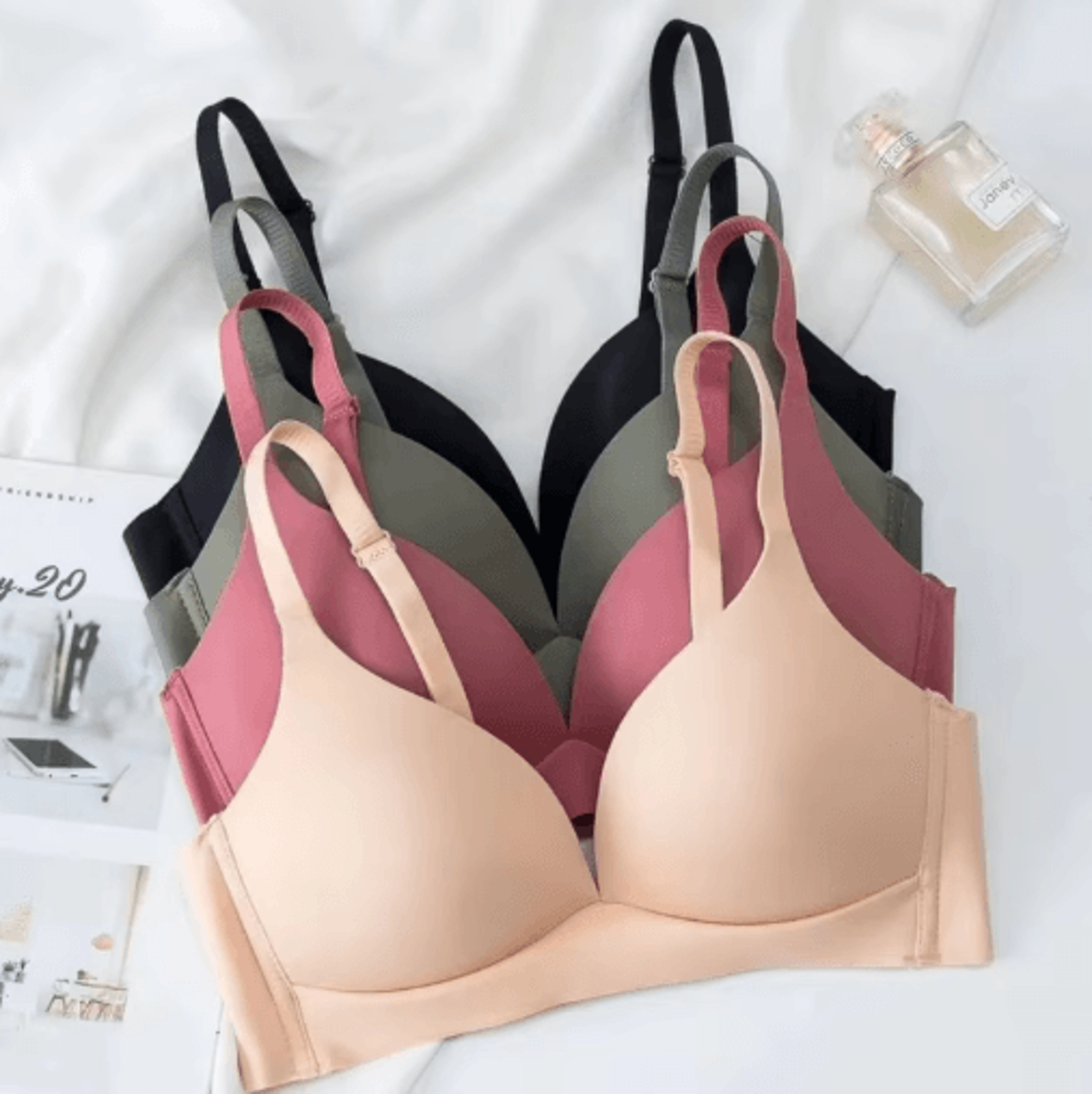 SakuraSmooth Seamless 34 Cup Wireless Push Up Bralette For Women 7