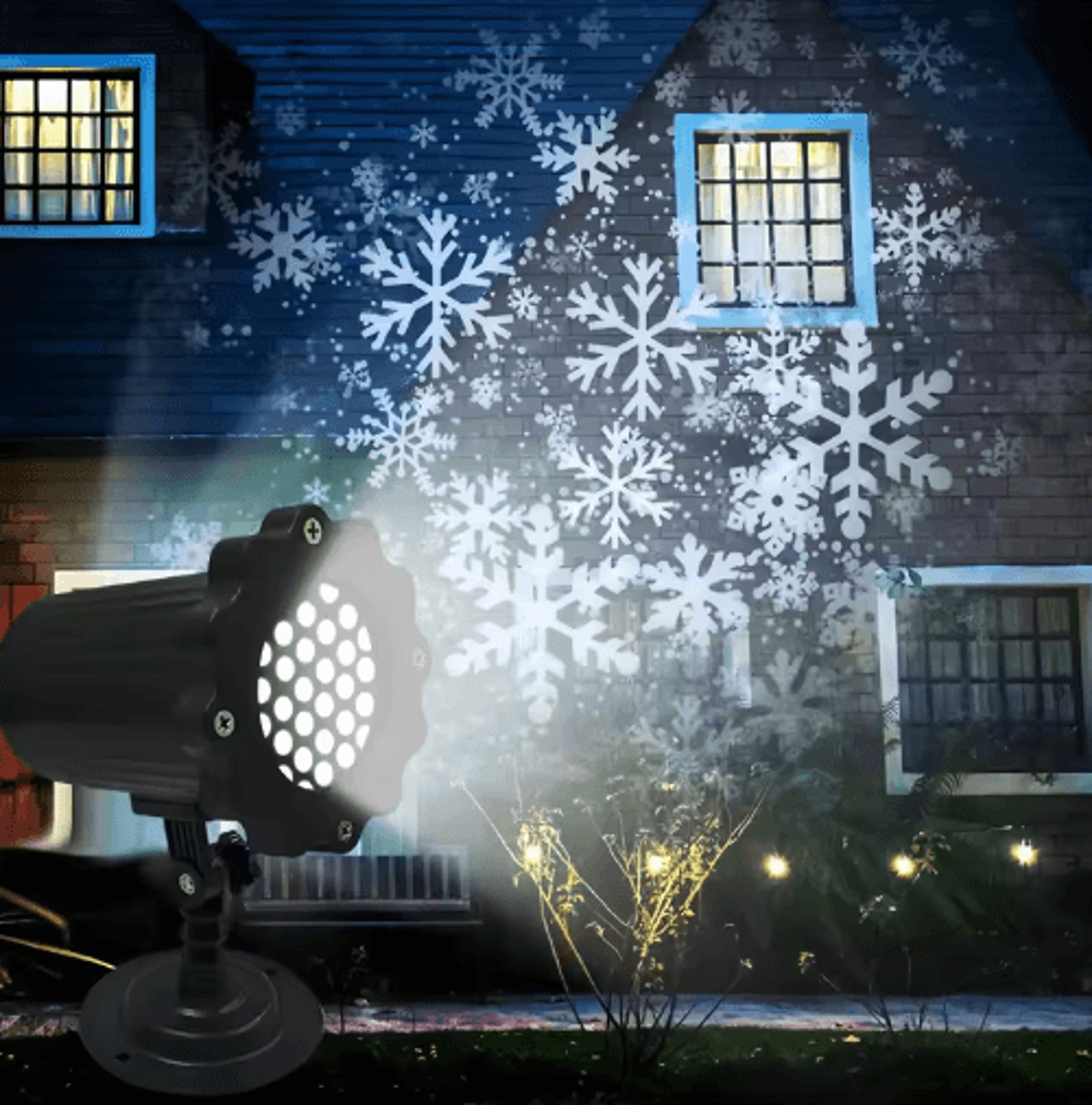Outdoor Snowflake LED Projector Light With Remote  Christmas Holiday Projection Decor 4