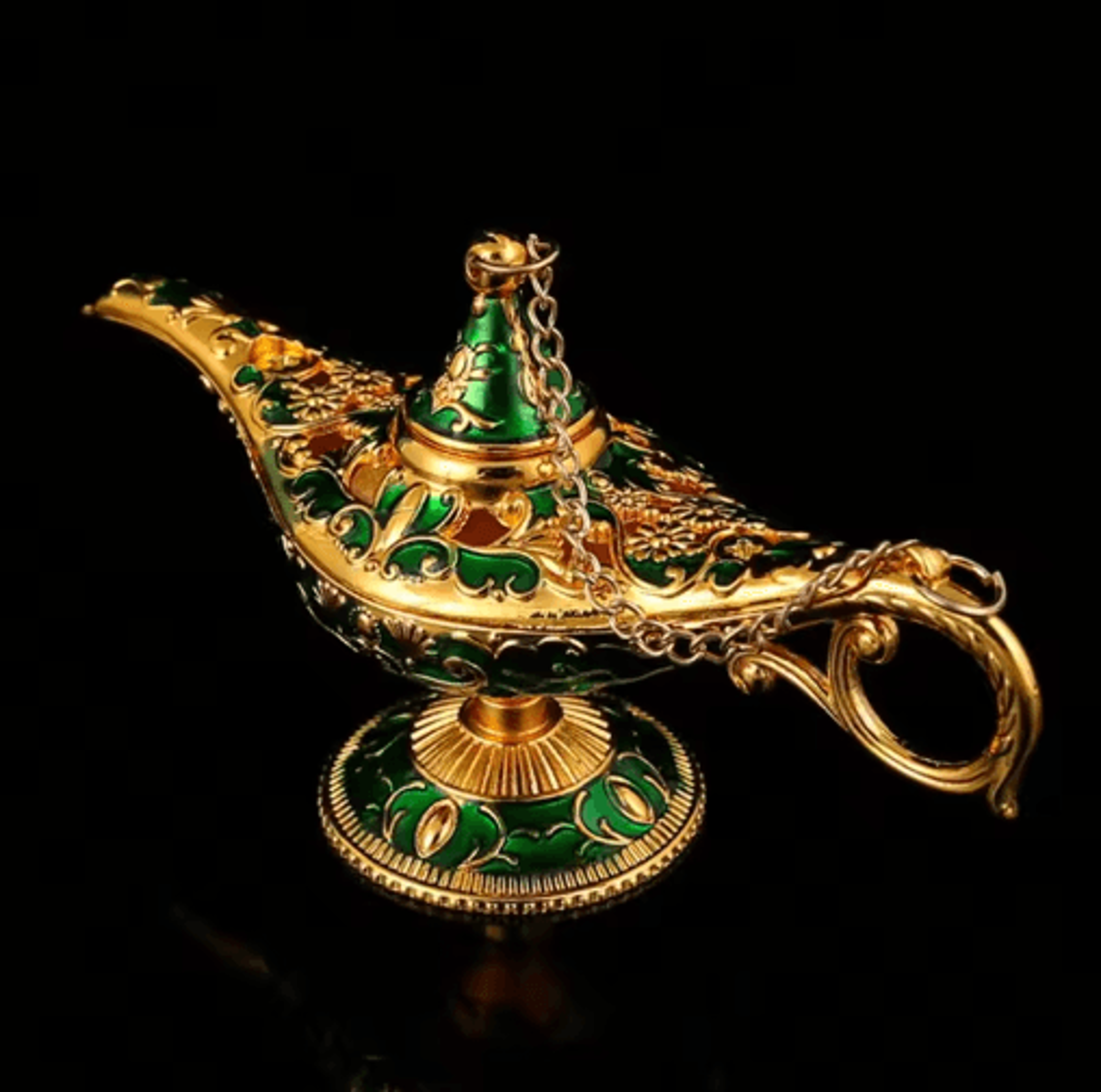 MystiqueGlow Aladdin Lamp Decor Vintage Metal Genie Lamp Ornament For Elegant Spaces 6