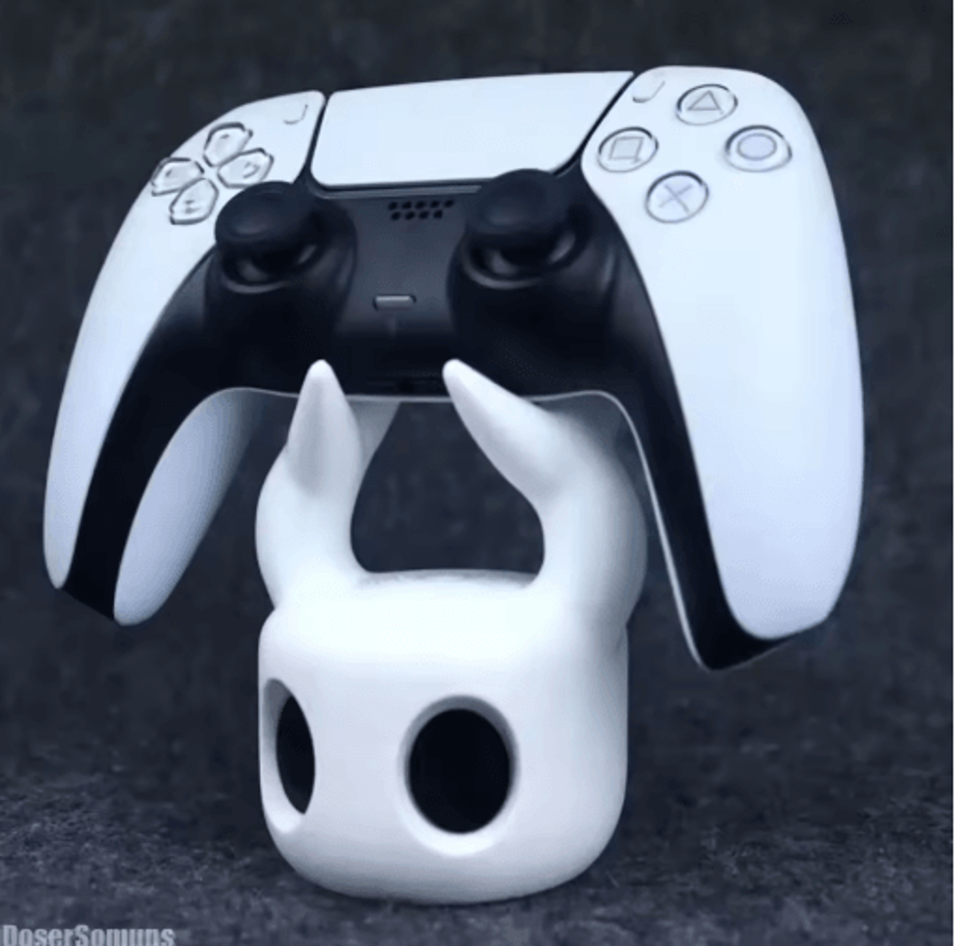 Universal Gaming Controller Stand For PS5 Xbox Switch  Steam Deck 4