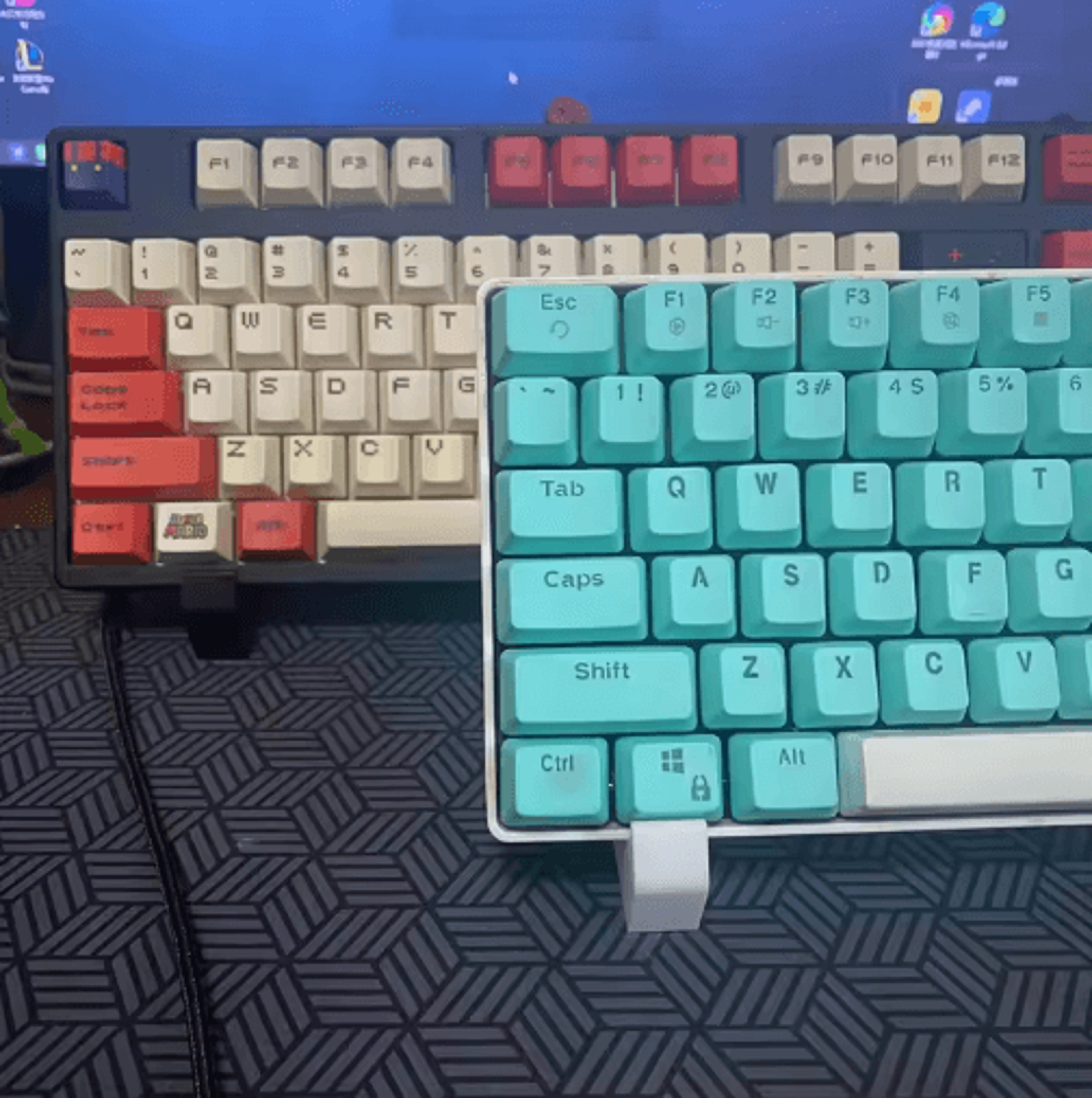 3D Printed Mechanical Keyboard  Laptop Display Rack 8