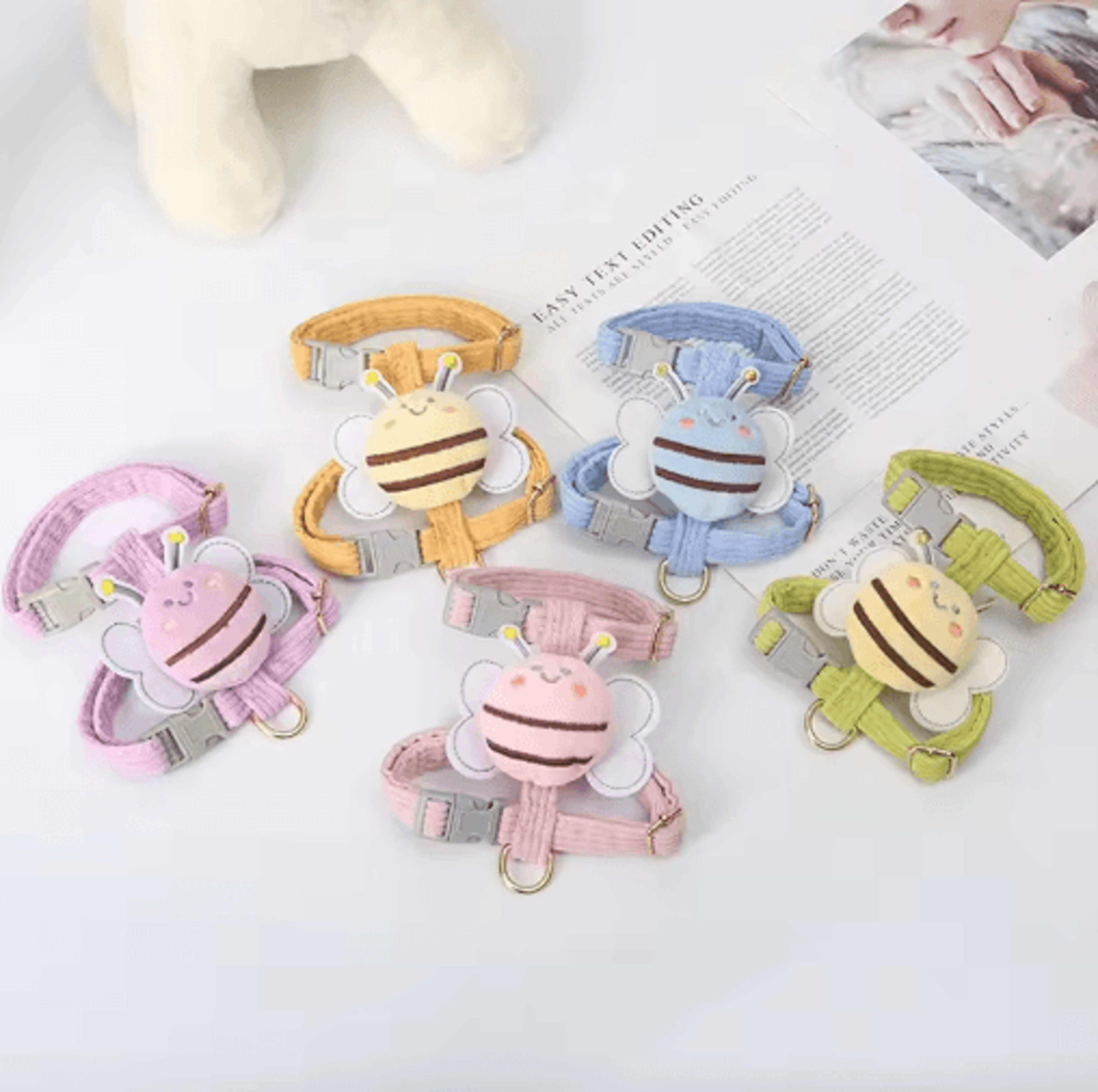 Cute Bee Lightweight Cat Harness  Outdoor Leash Set 0