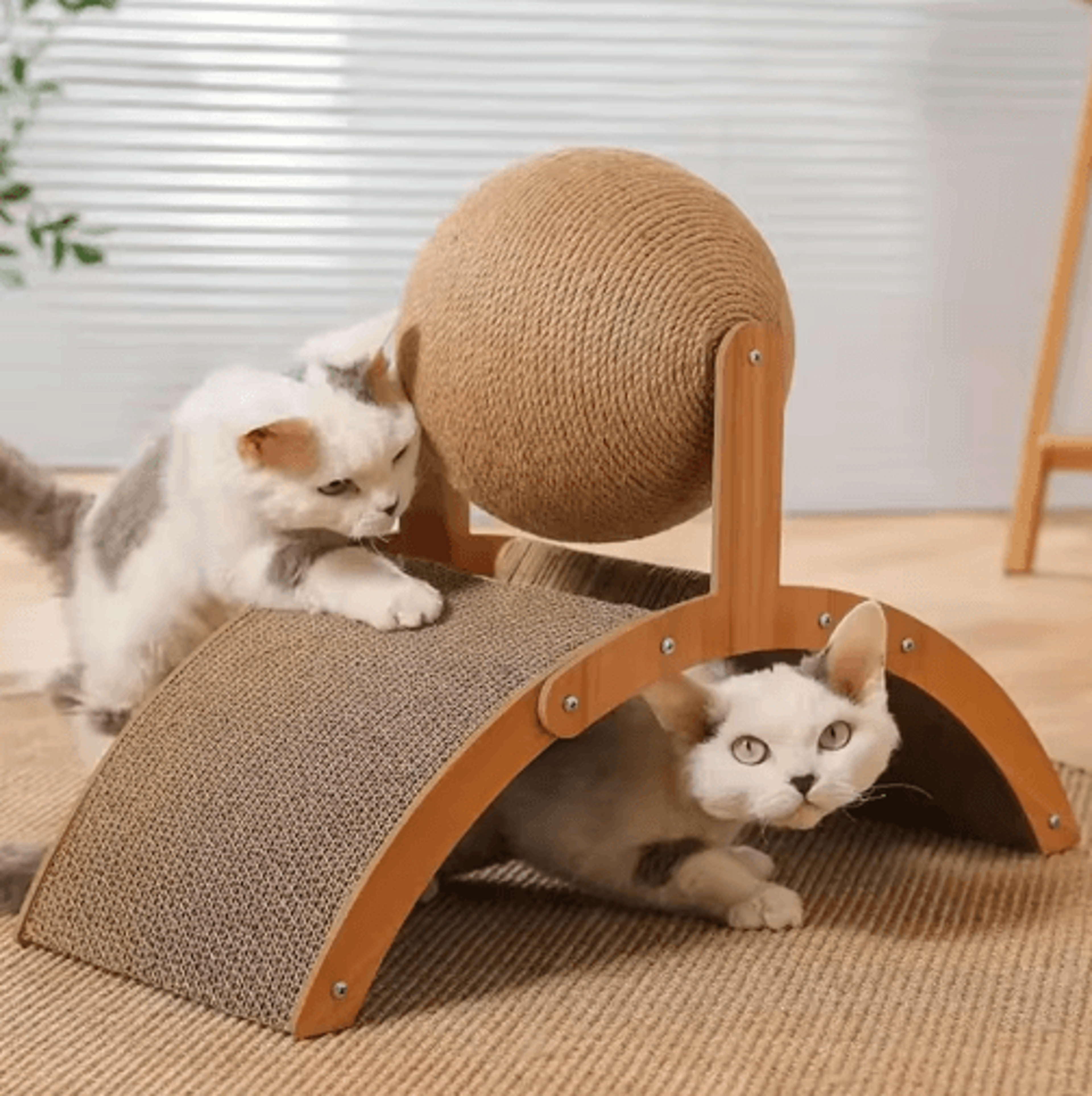 2-in-1 wooden cat scratching ball & sisal scratching post for indoor cats