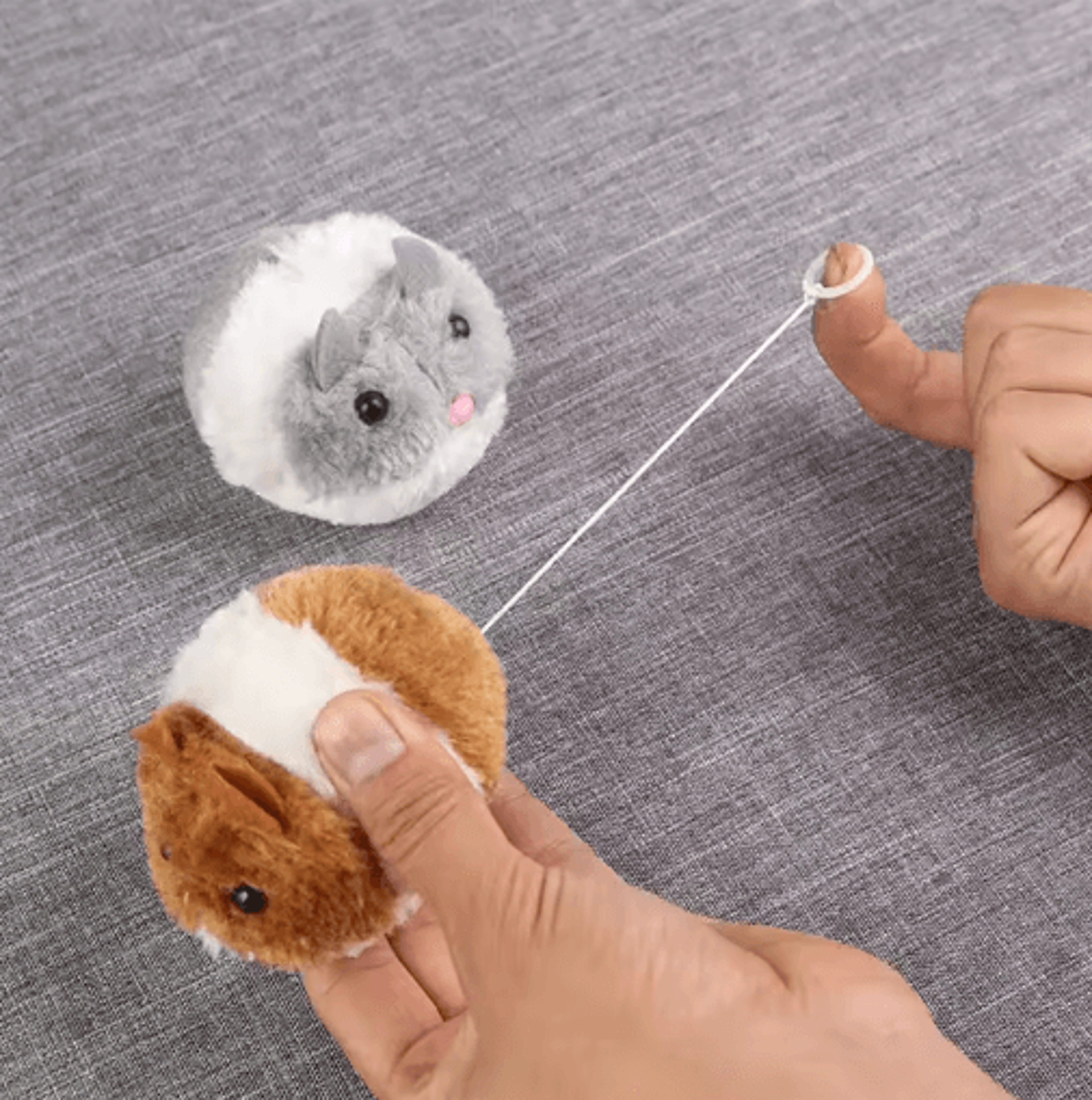 Interactive Plush Mouse Cat Toy  Shake  Chase Hunting Toy For Cats 0