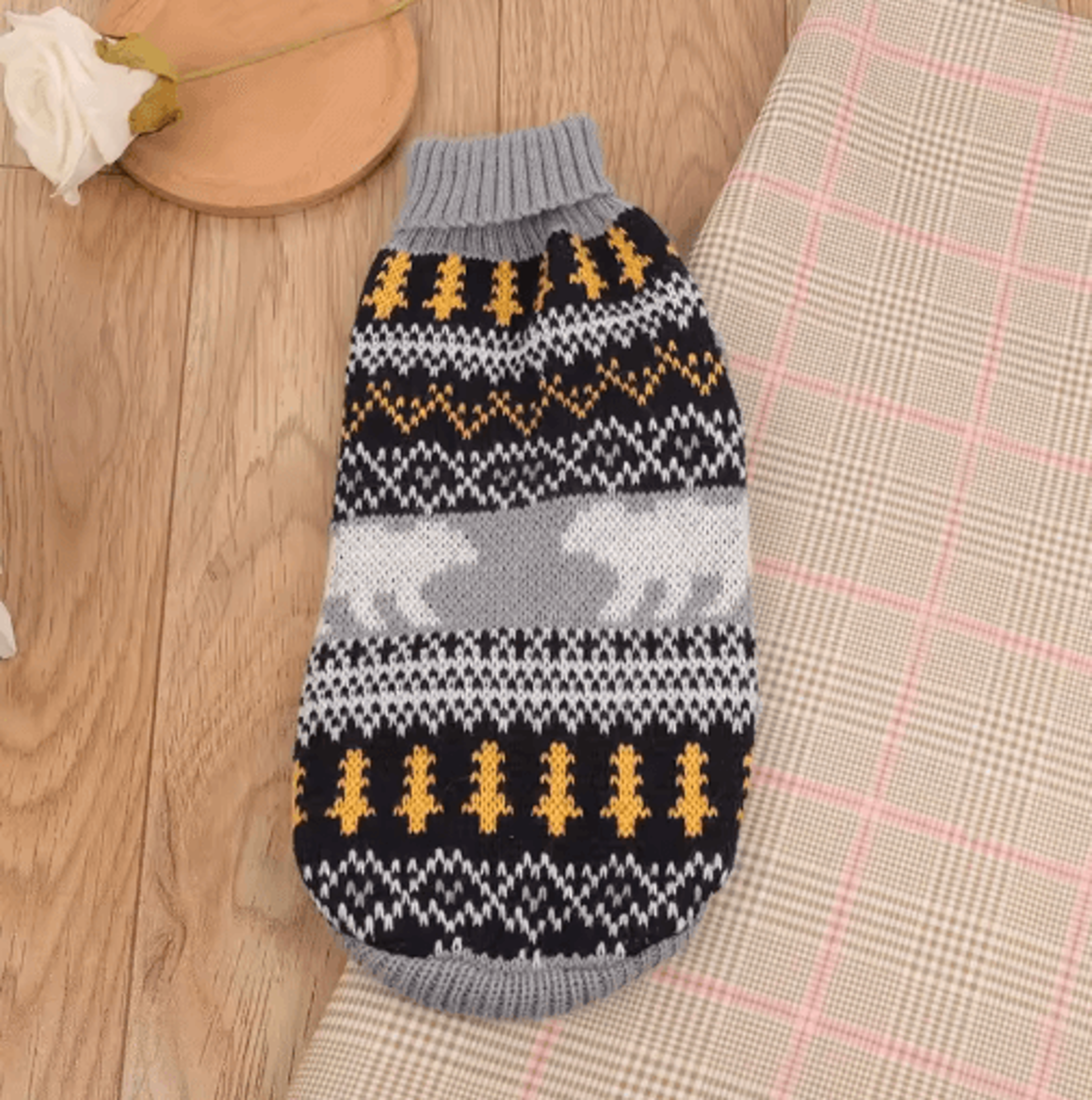 Winter Sphynx Cat Sweater Vest  Soft Christmas Pullover For Hairless Cats 6