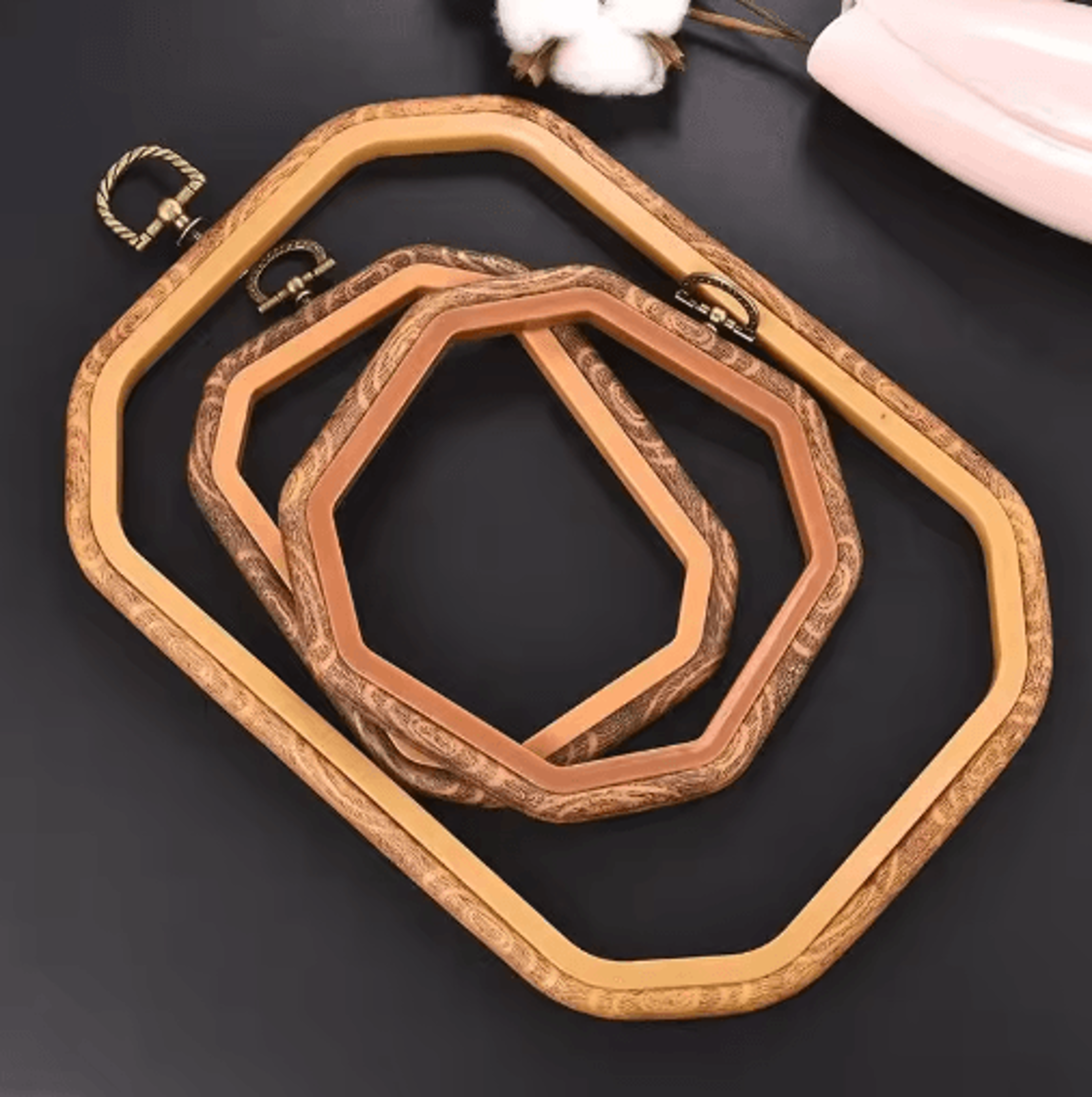 Retro Square Plastic Embroidery Hoop Frame 19