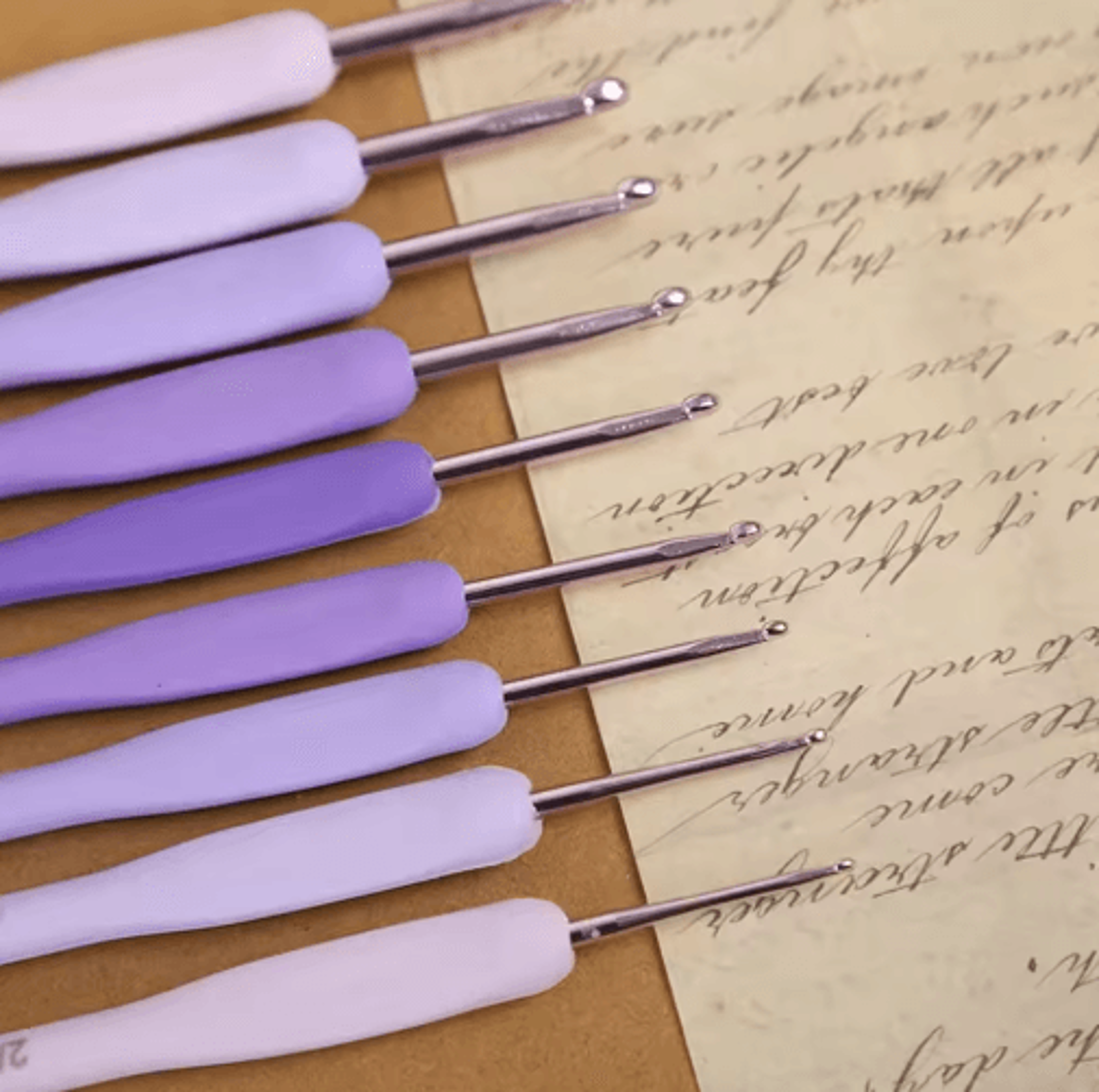 9PCS Purple Gradient Ergonomic Crochet Hook Set 2