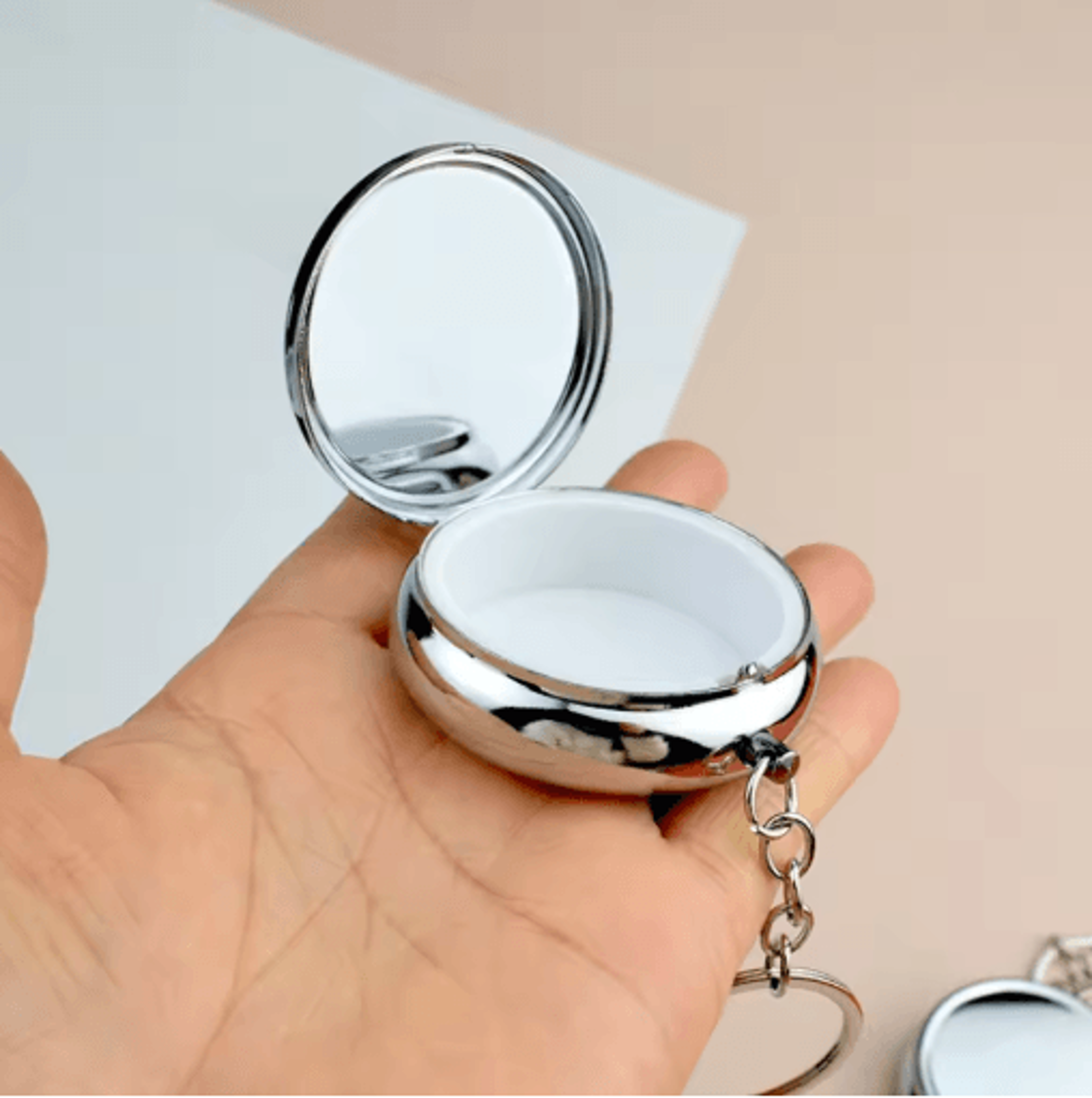 Portable Metal Round Pill  Small Jewelry Case 1