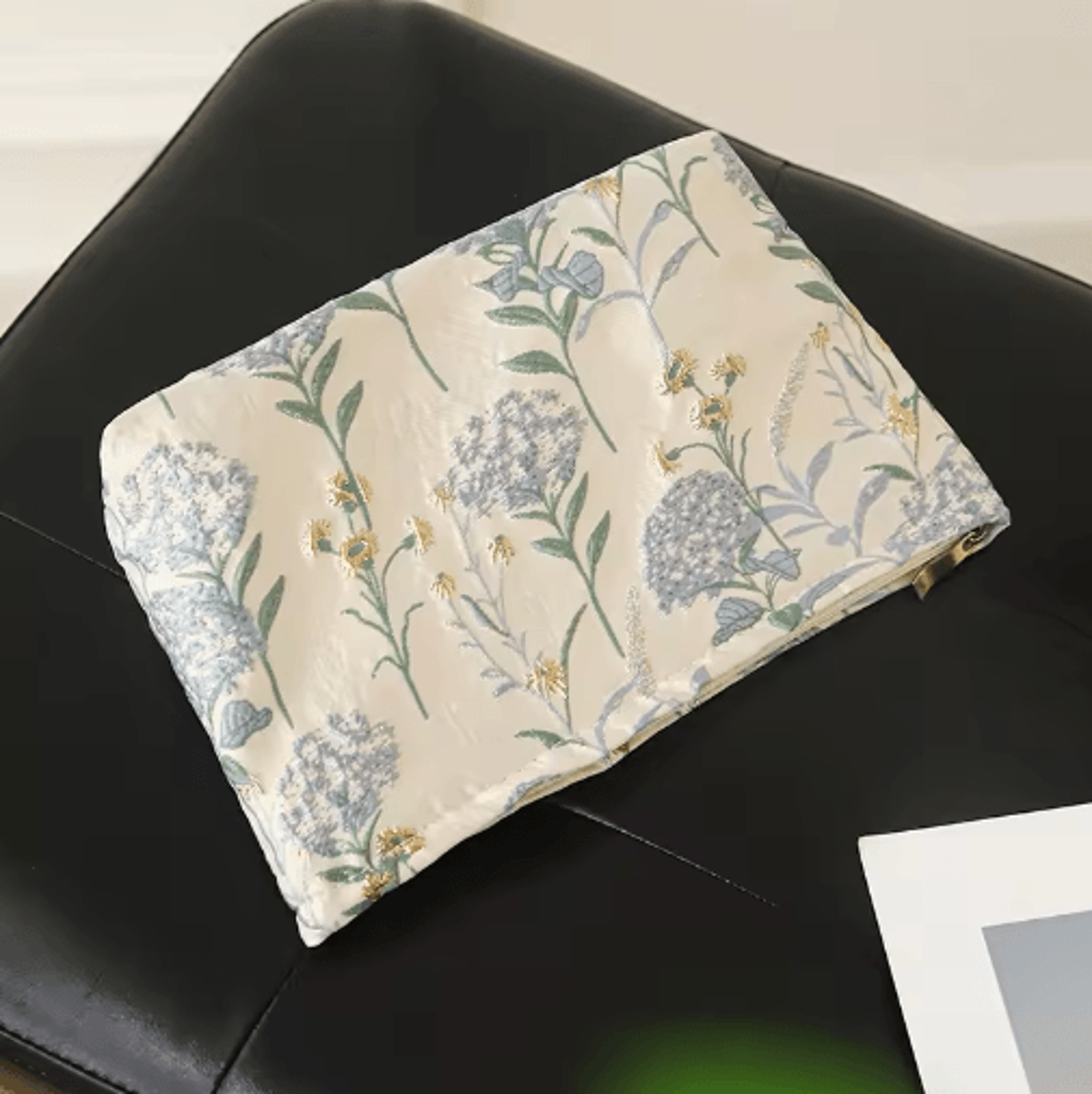 Blue Bouquet Canvas Makeup Bag  Large Capacity Travel Toiletry Organizer 7