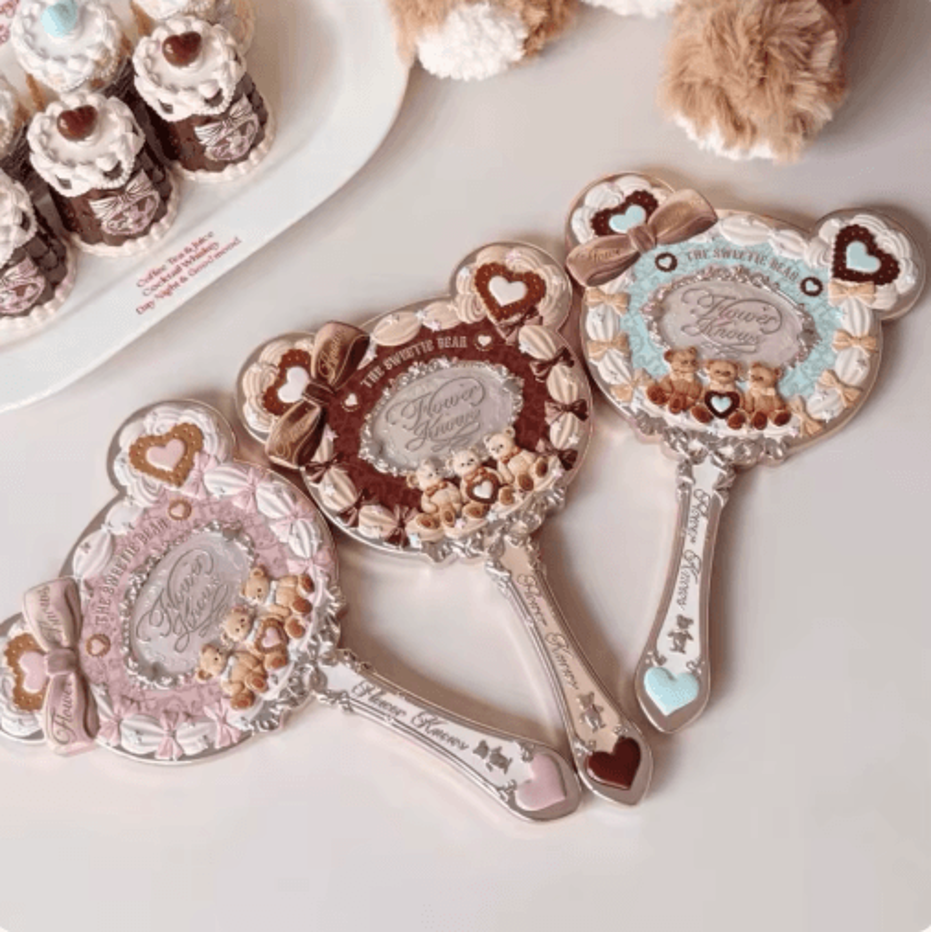 Flower Knows 9th Anniversary Vanity Set  Luxury Mirror Paddle Brush  Holder 8