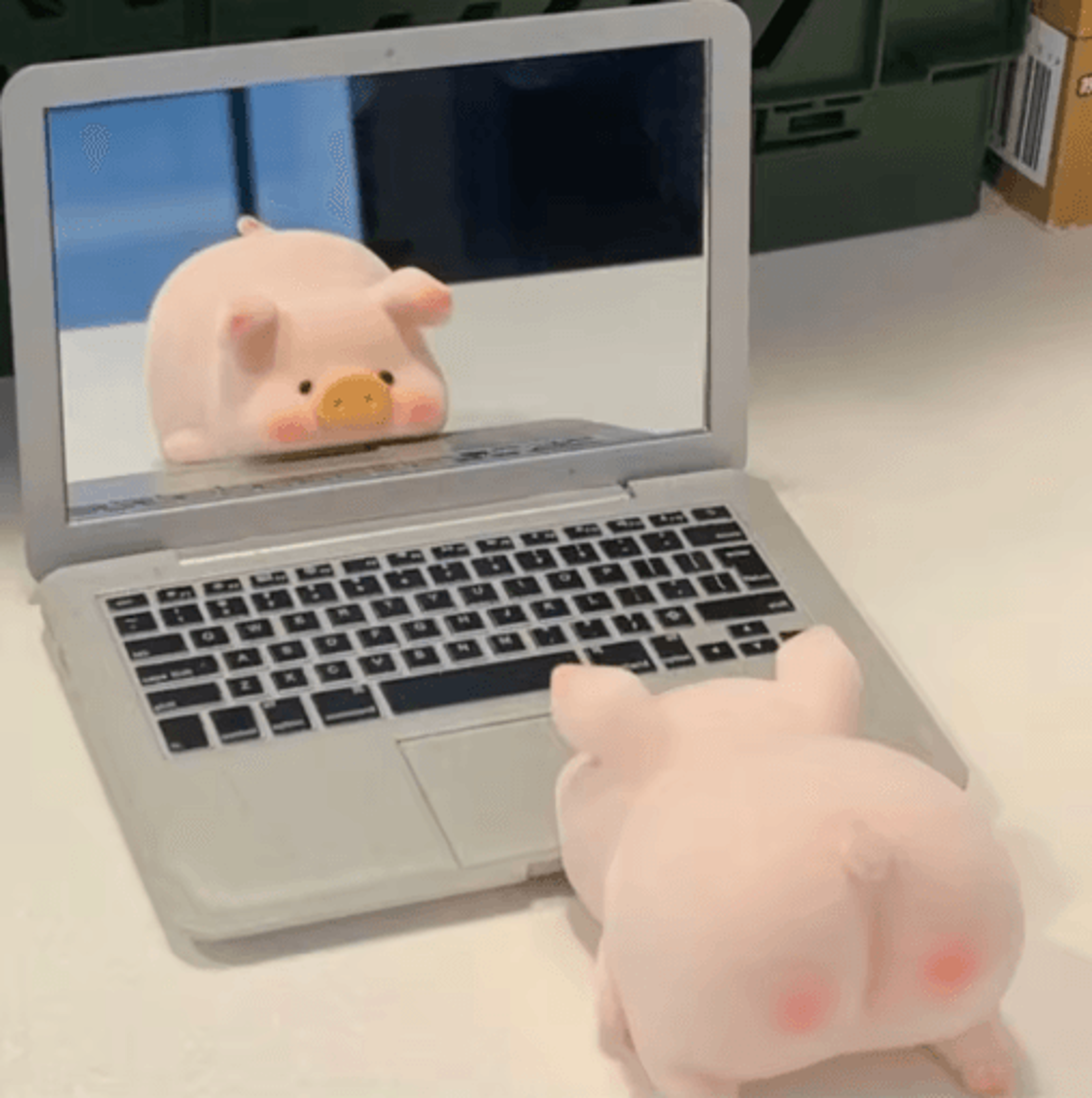 mini laptop-shaped makeup mirror – foldable portable pocket beauty mirror