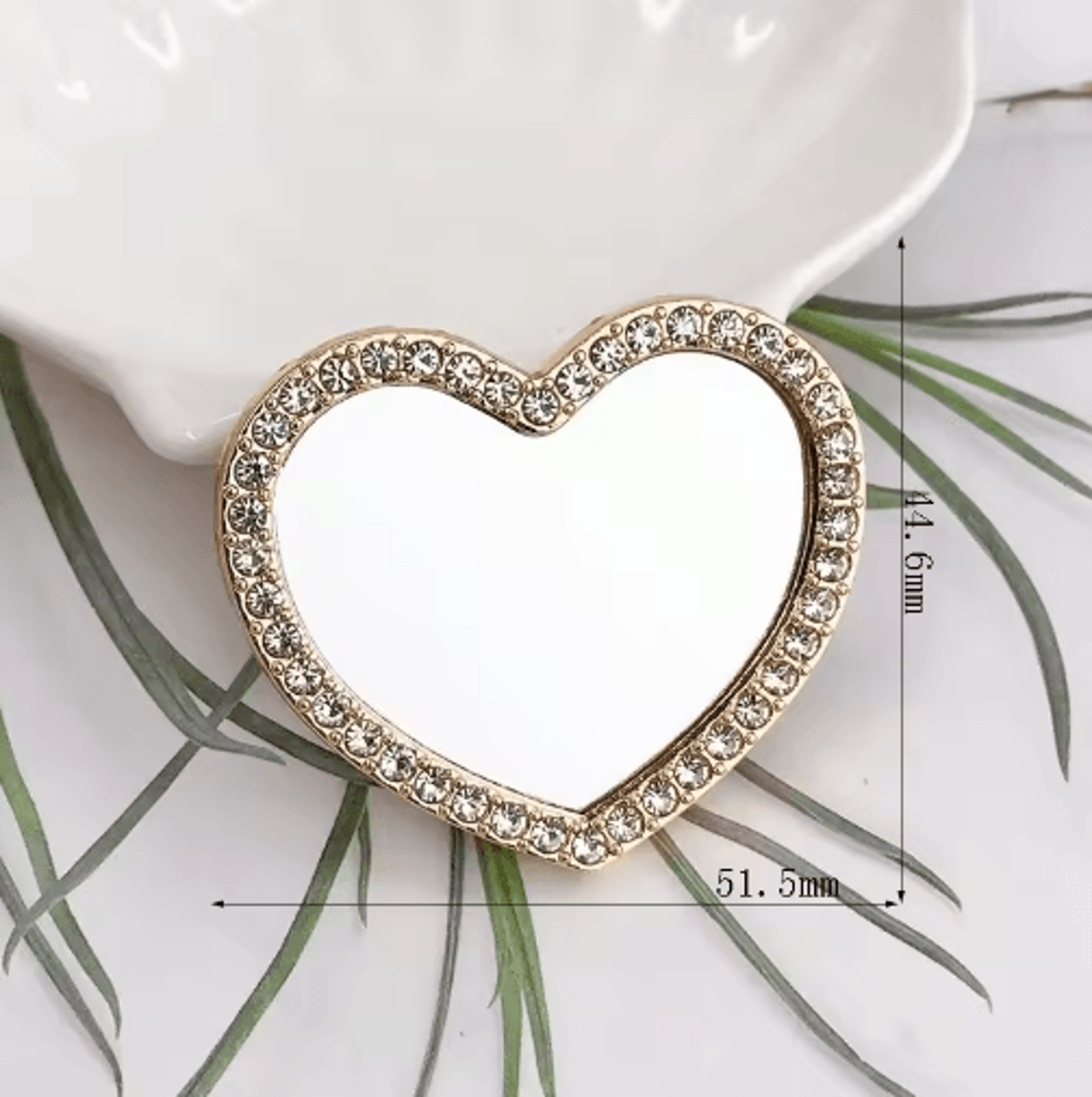 Mini Heart Diamond Pocket Mirror  Portable HighDefinition Makeup Mirror 4