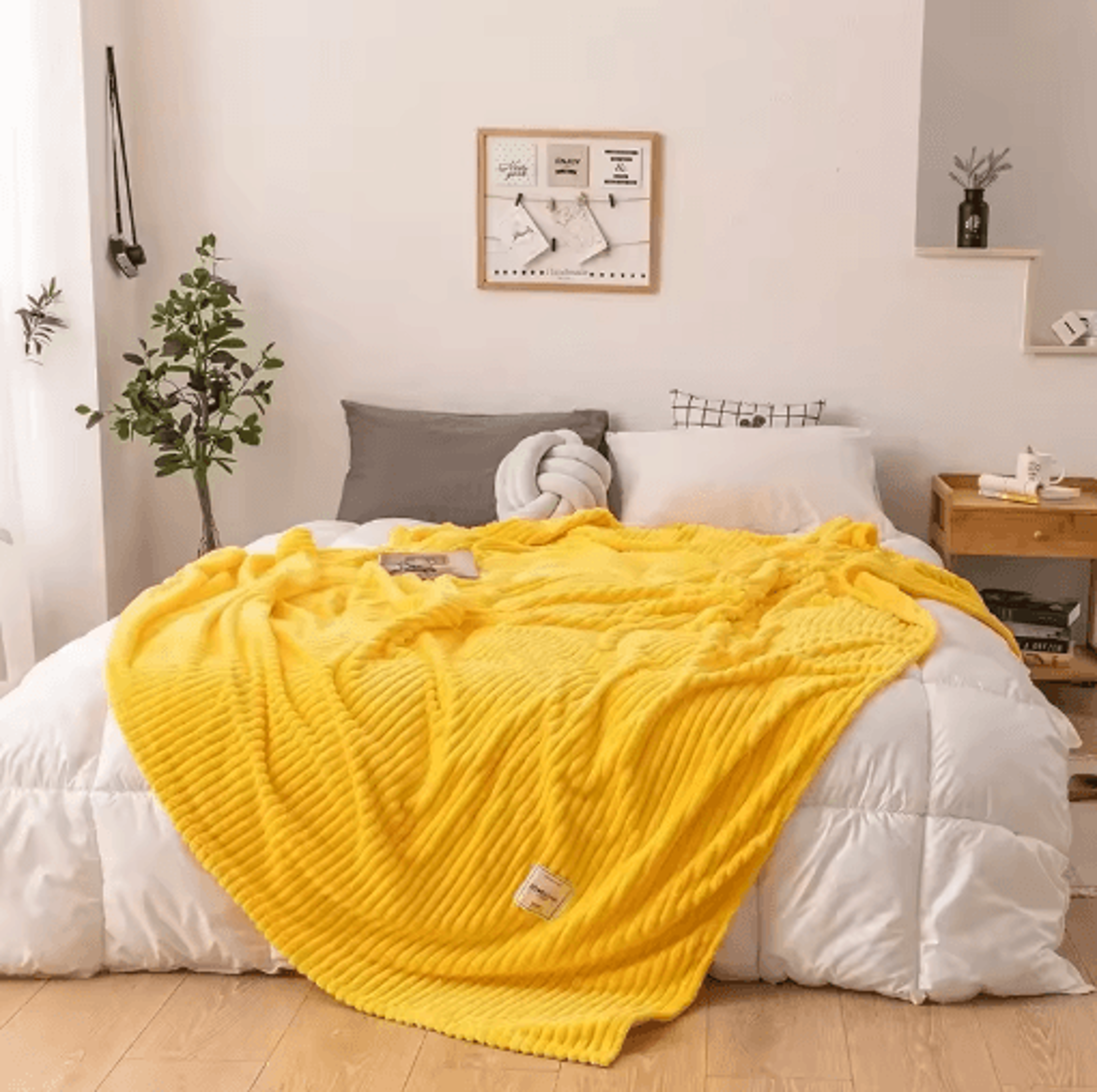 Soft YellowGreen Flannel Bed Blanket  Thick Cozy Solid Color Throw 2