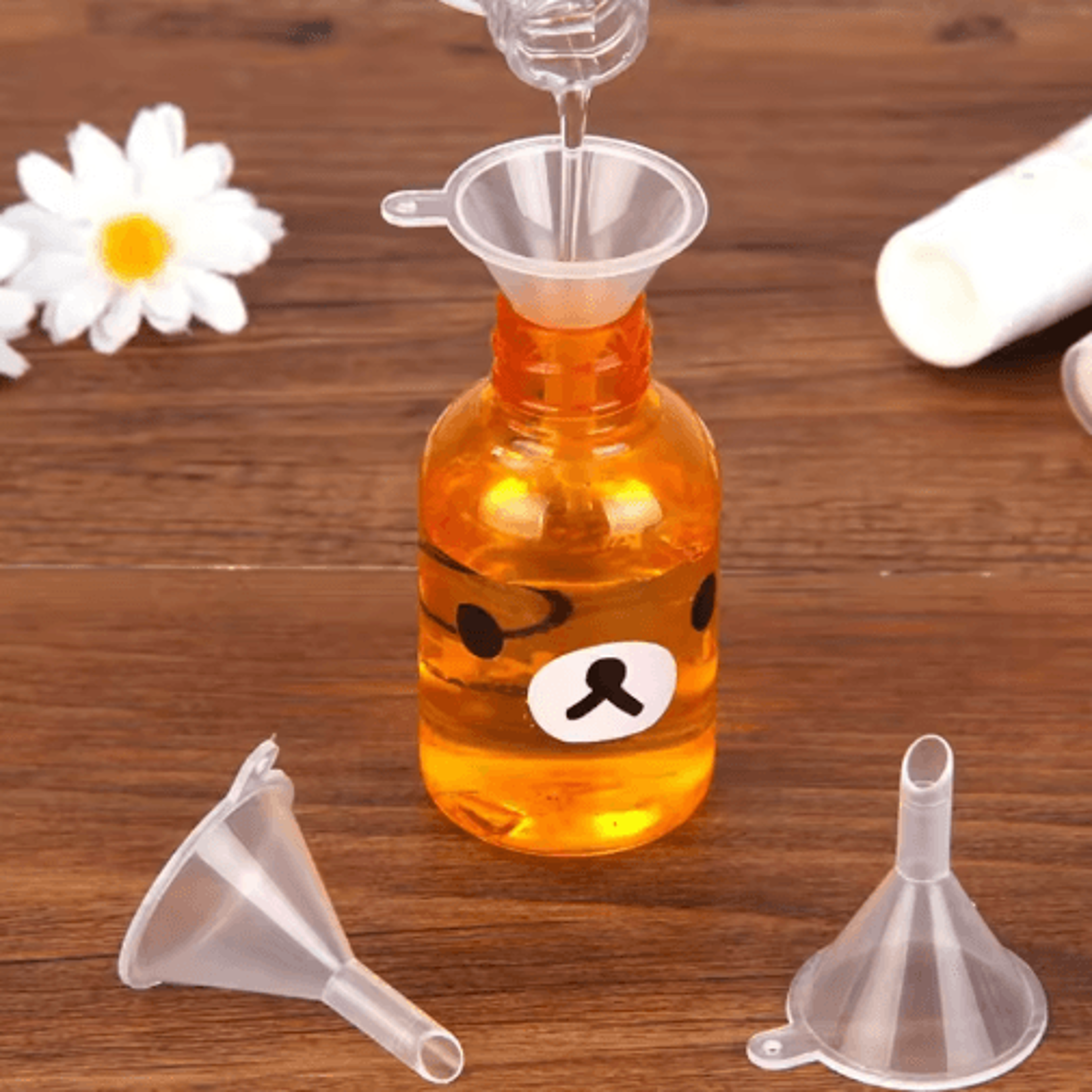 10PCS Mini Plastic Funnels  Perfume  Travel Bottle Filling Tools 4