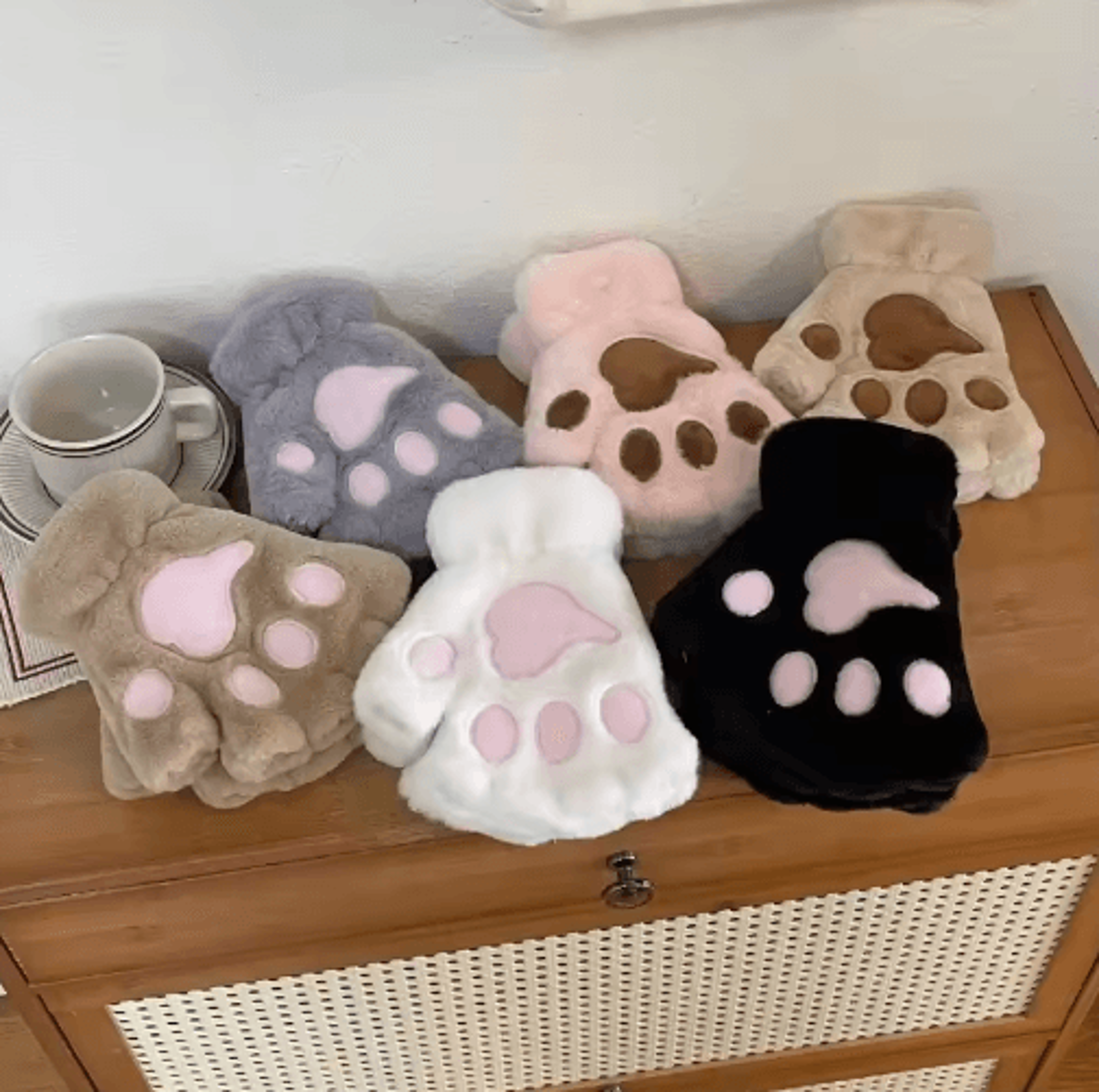 Cute Plush Cat Paw Gloves  Soft Fingerless Winter Mittens 9
