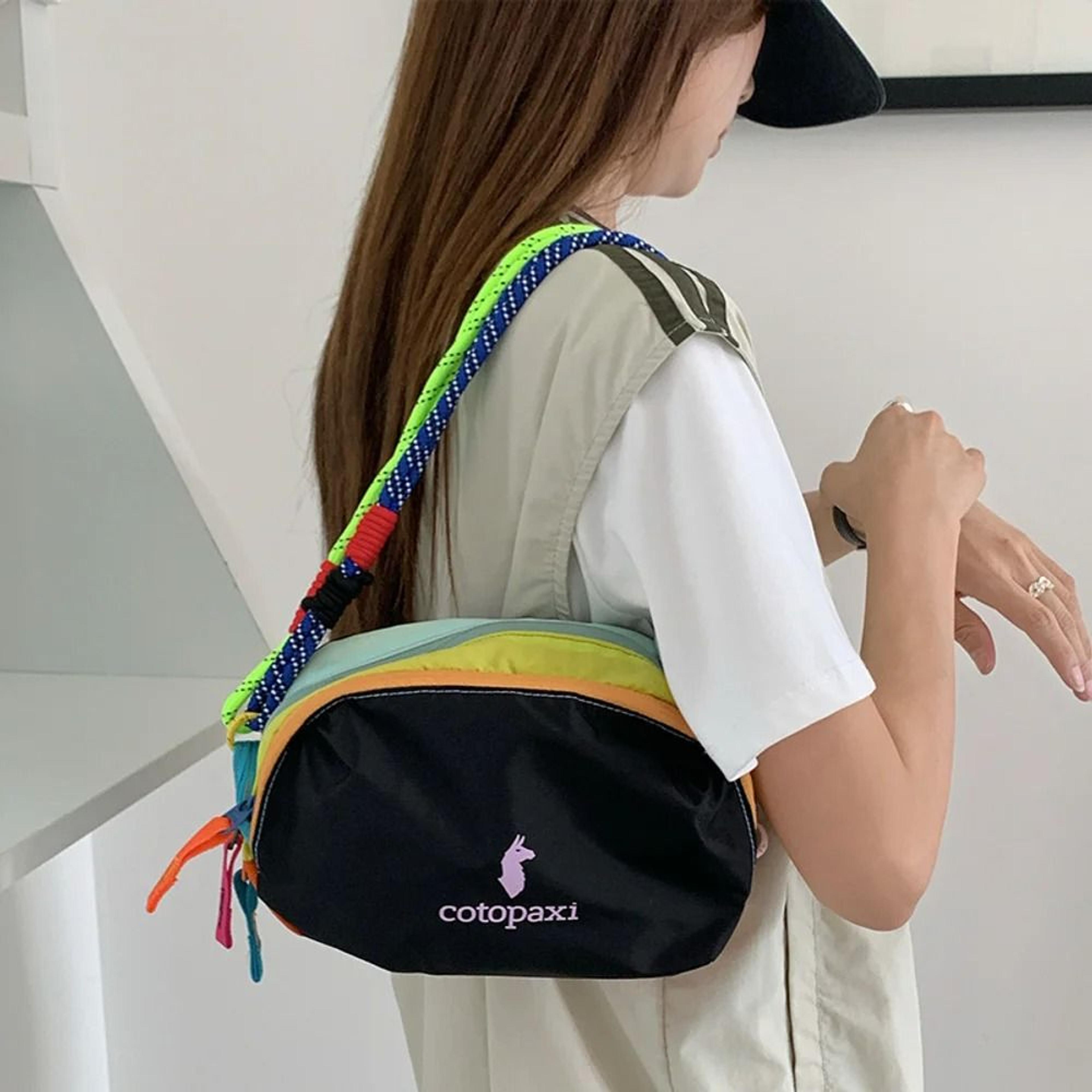 Eco Friendly Color Block Travel Wash Bag Outdoor Handbag 6