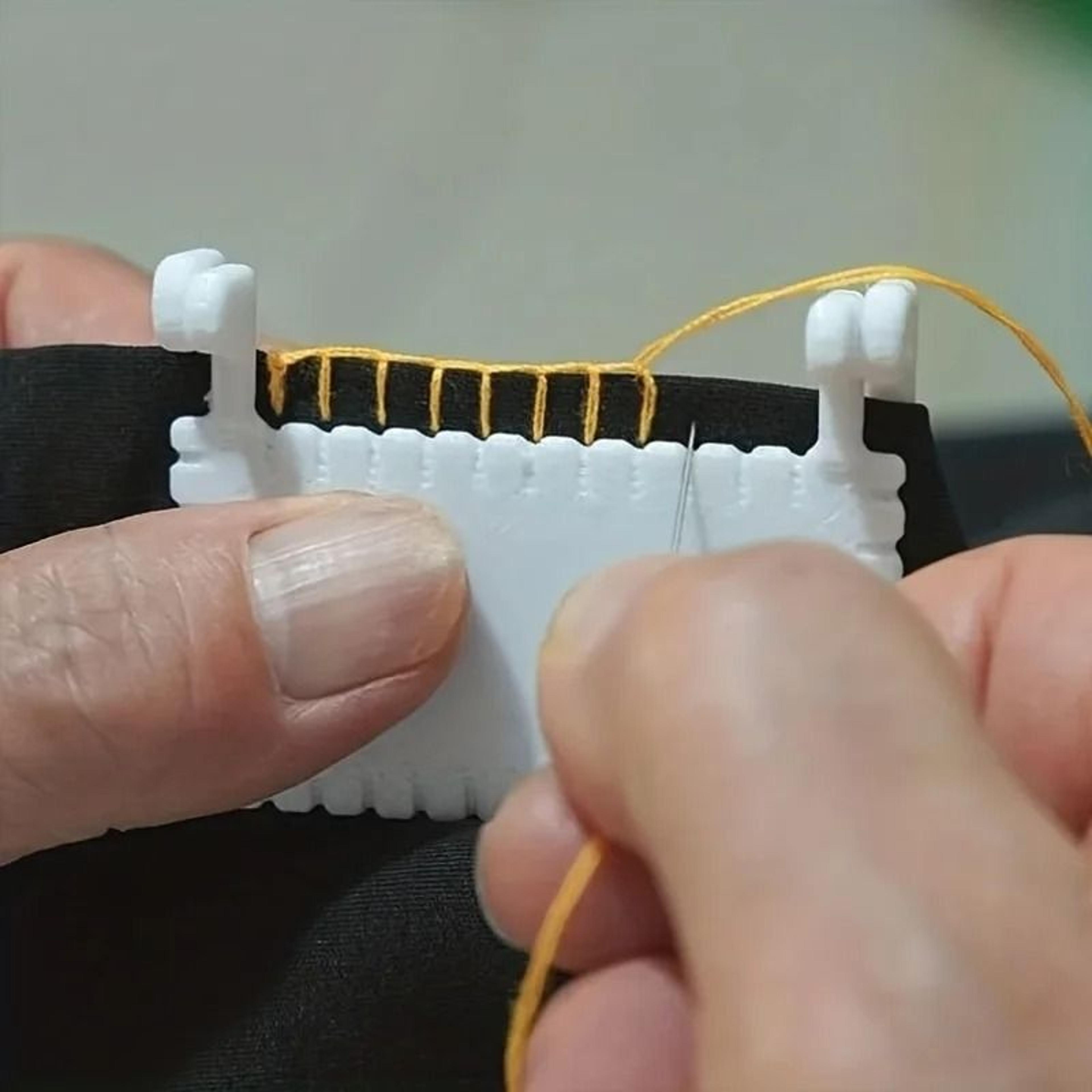 Plastic Sewing Fixtures Set Beginner Sewing Tools For Hand Sewing 4