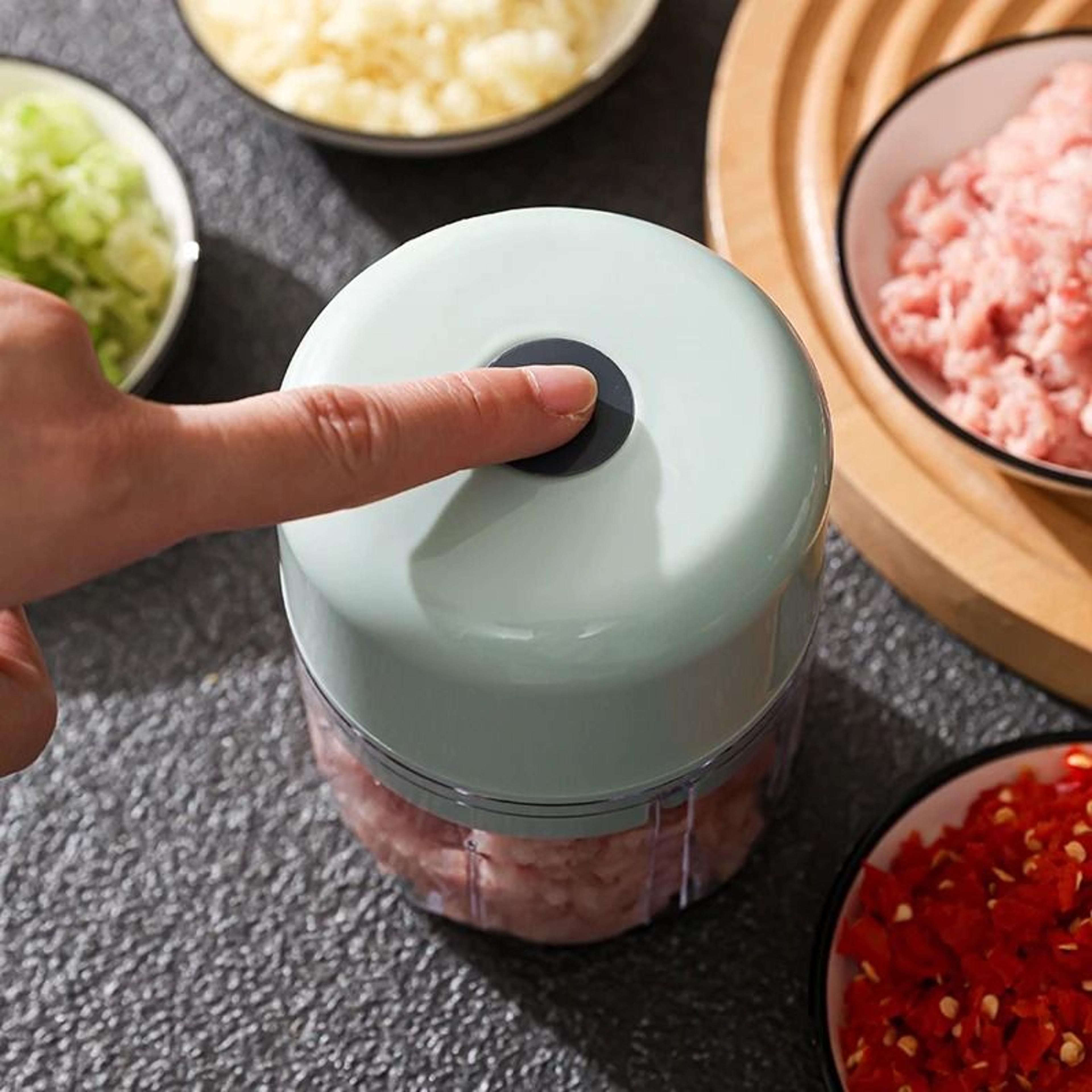 USB Rechargeable Mini Electric Food Chopper For Garlic And Vegetables 5