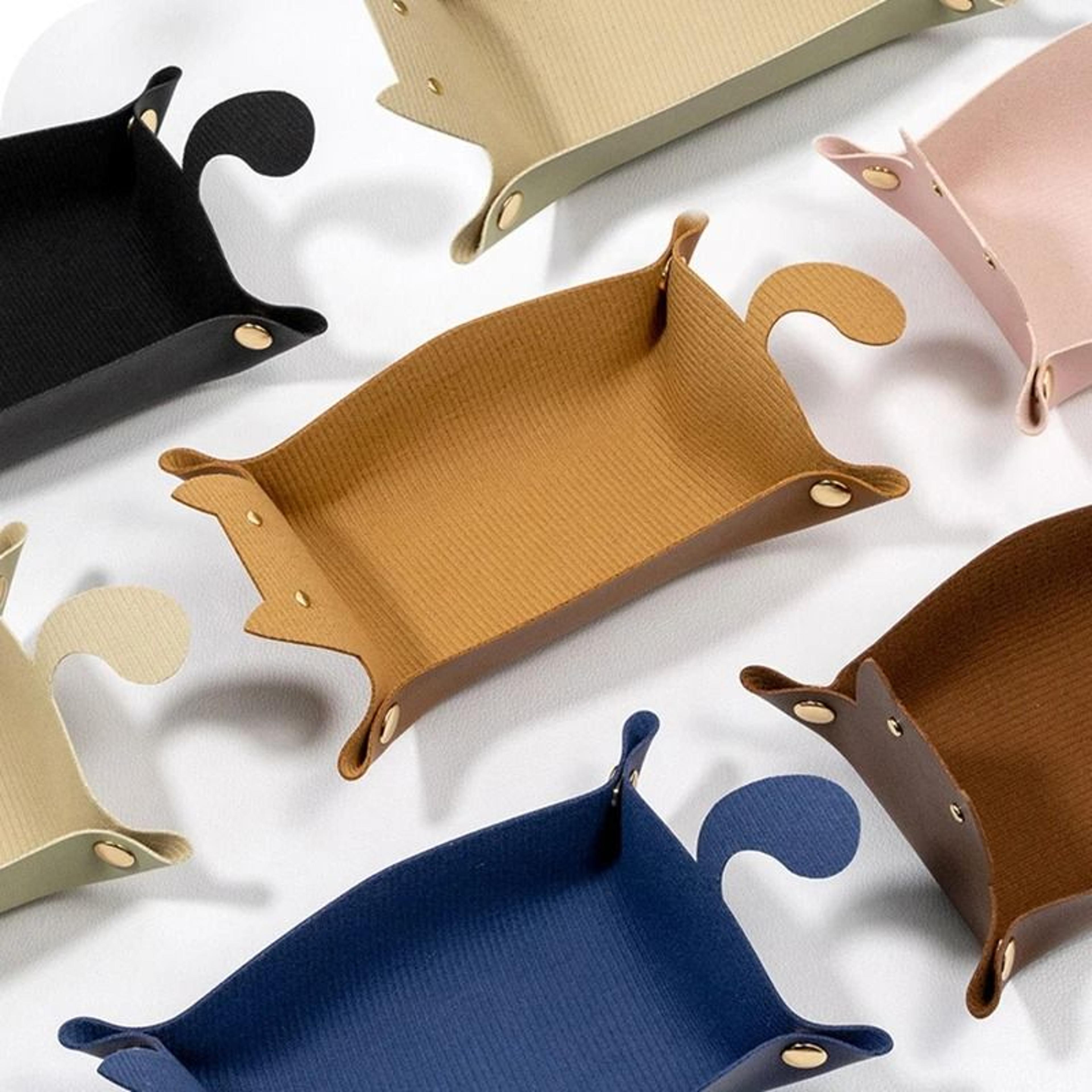 PU Leather Cat Shape Storage Tray Desktop Jewelry Organizer 11