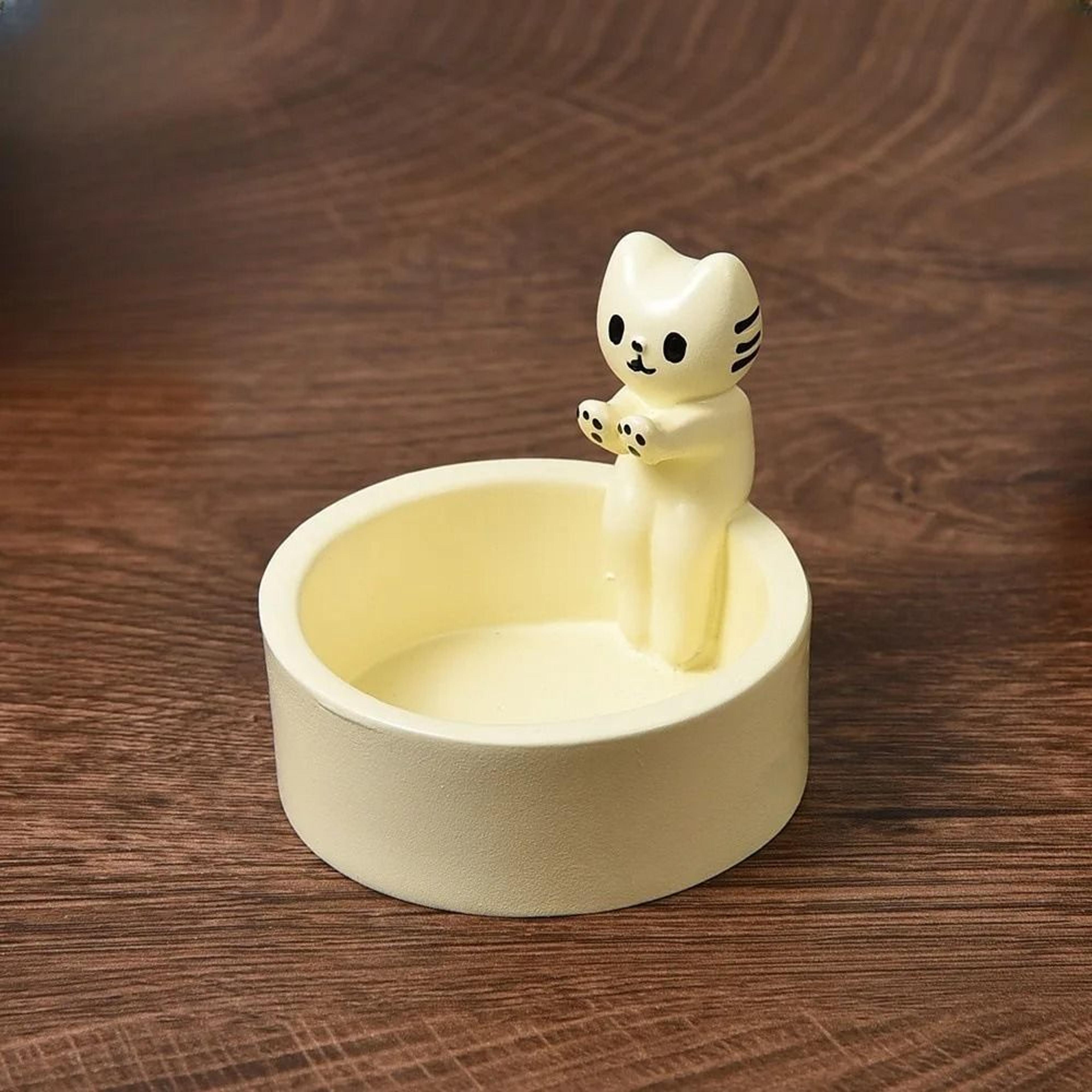 Cute Kitten Cat Candle Holder Creative Aromatherapy Cartoon Candlestick Decor 4
