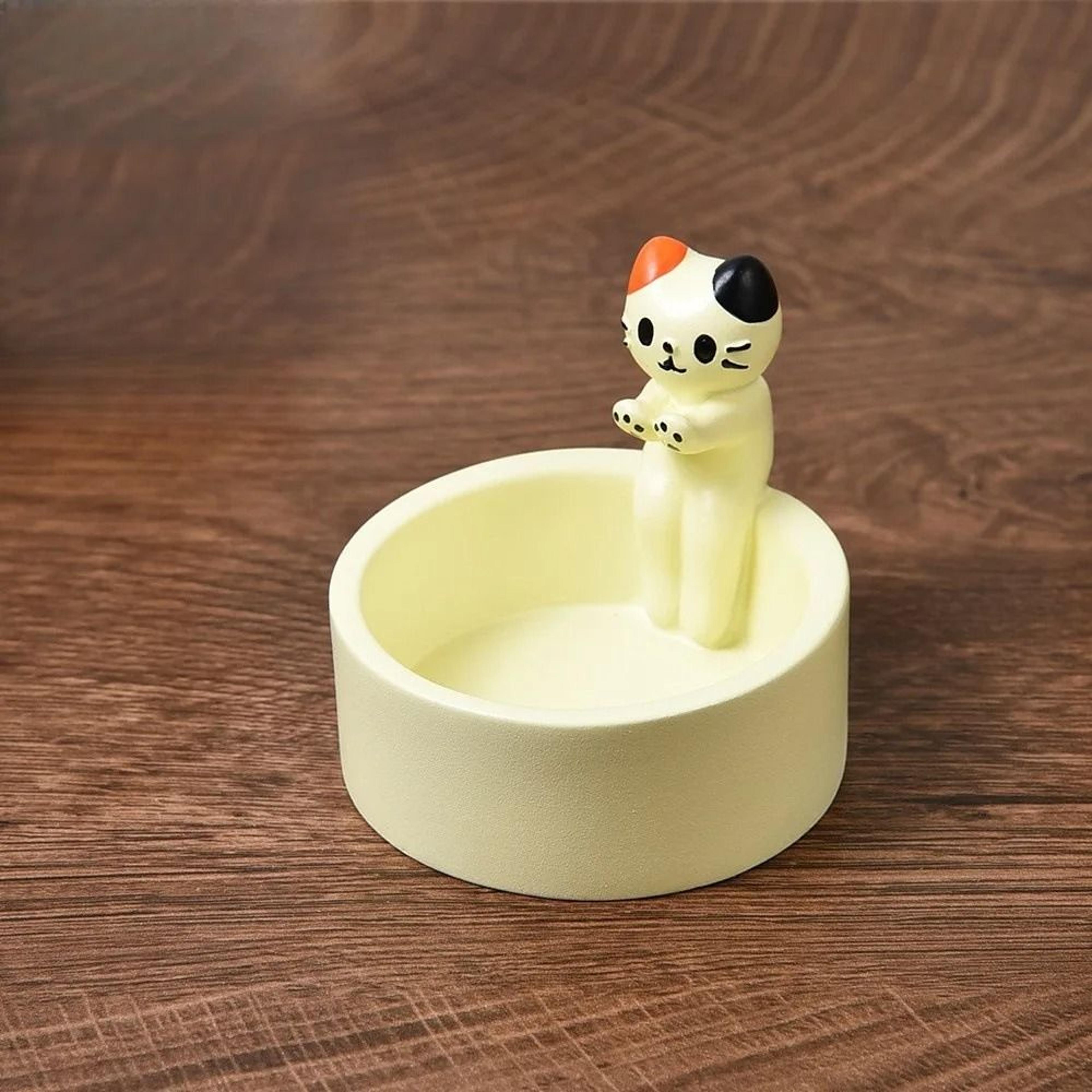 Cute Kitten Cat Candle Holder Creative Aromatherapy Cartoon Candlestick Decor 5