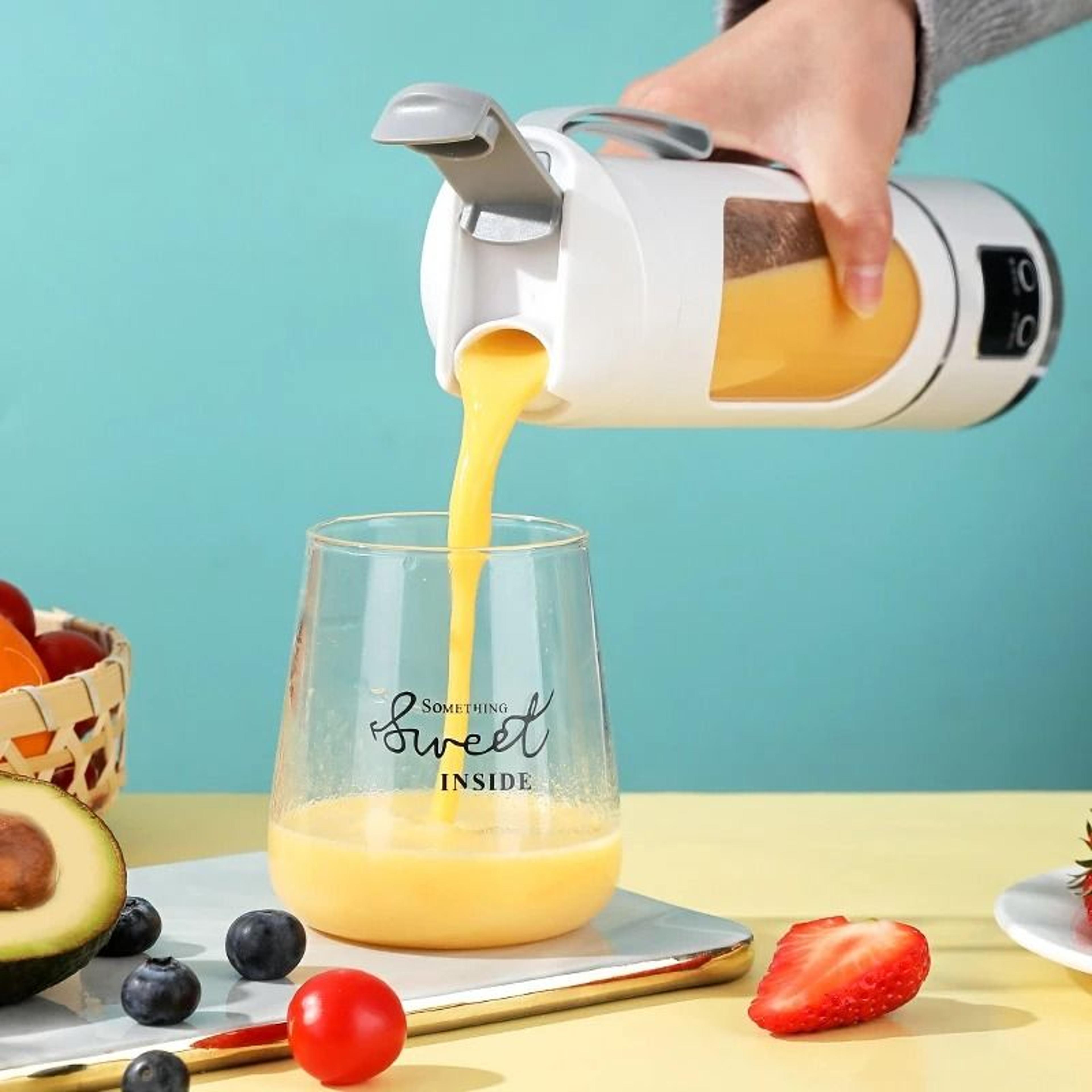 BlendGo Portable USB Blender Rechargeable Personal Smoothie Blender Mini Travel Fruit Juicer 4