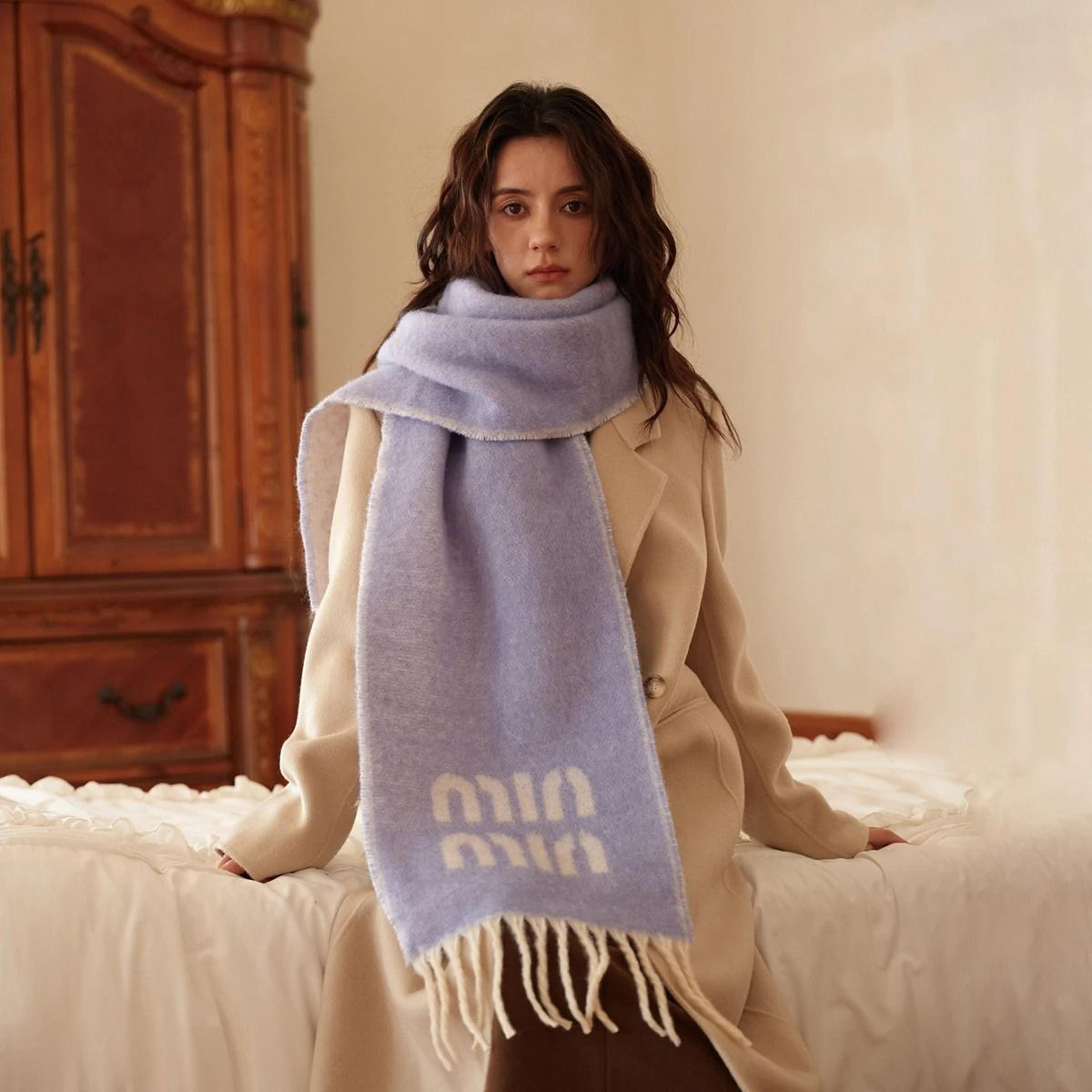 Thick Jacquard Knit Scarf Wool Blend Letter Pattern Winter Shawl Two Color Fashion Scarf 8