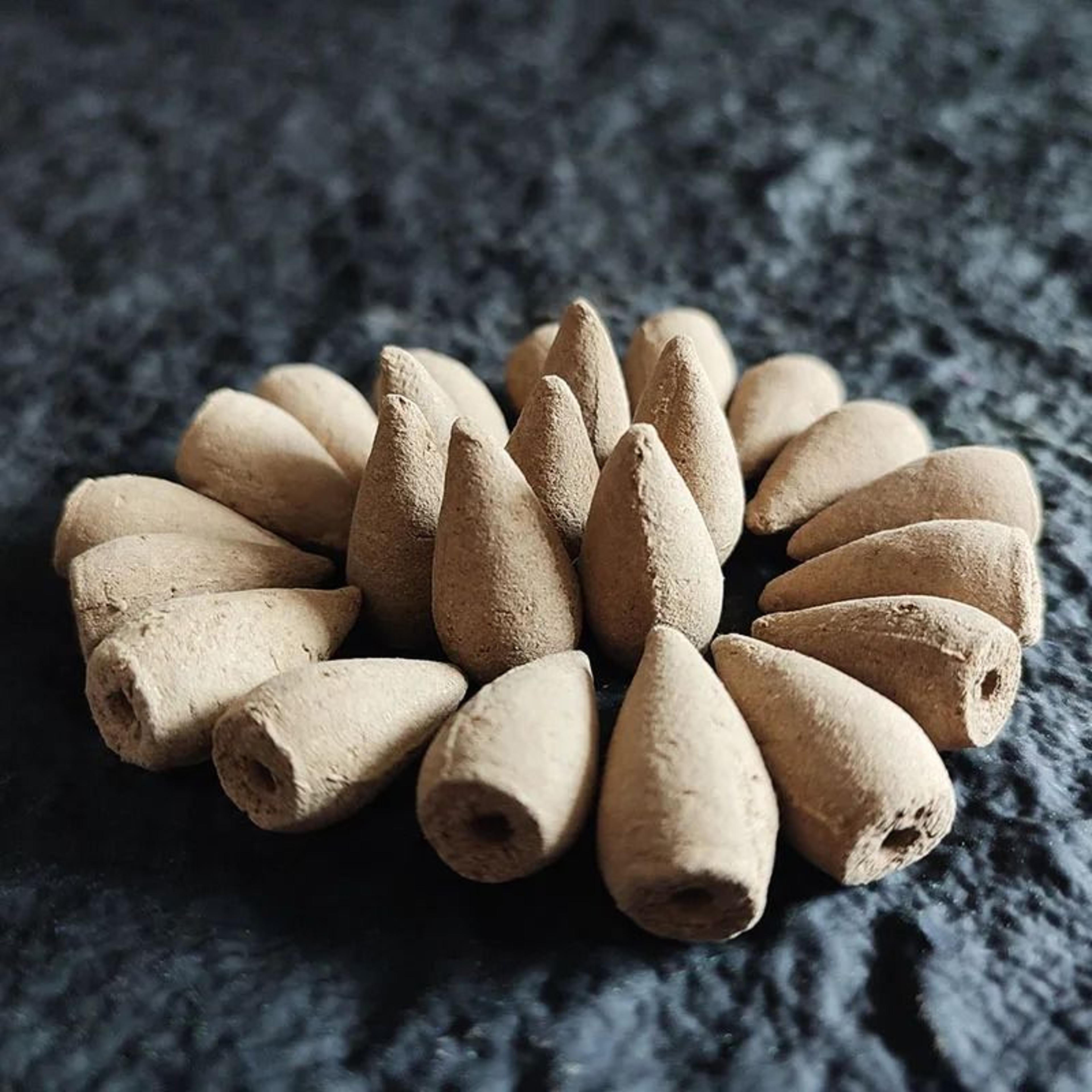 Natural Rose Backflow Incense Cones For Waterfall Burner Aromatherapy 5