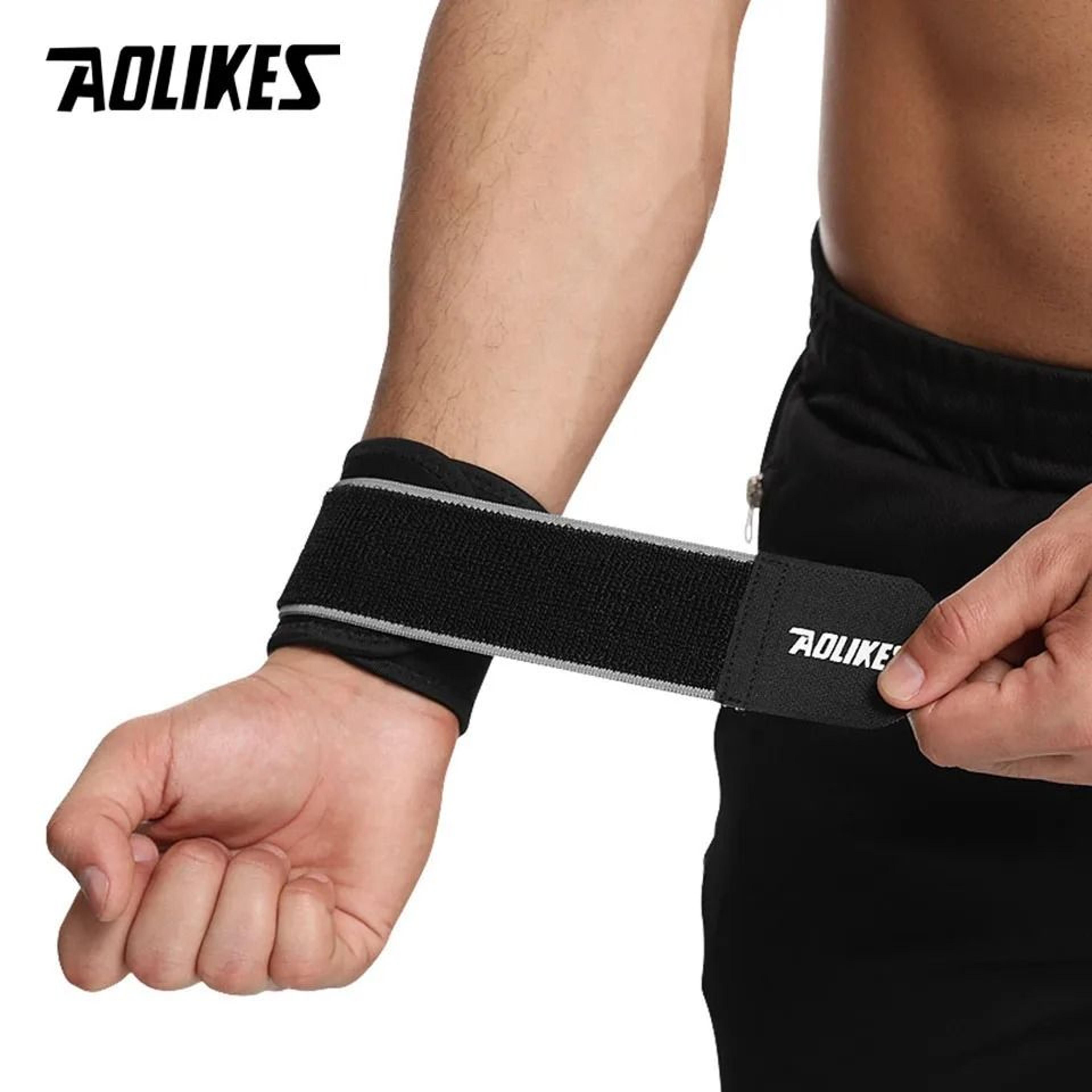 AOLIKES Adjustable Weightlifting Wrist Support Wrap 12