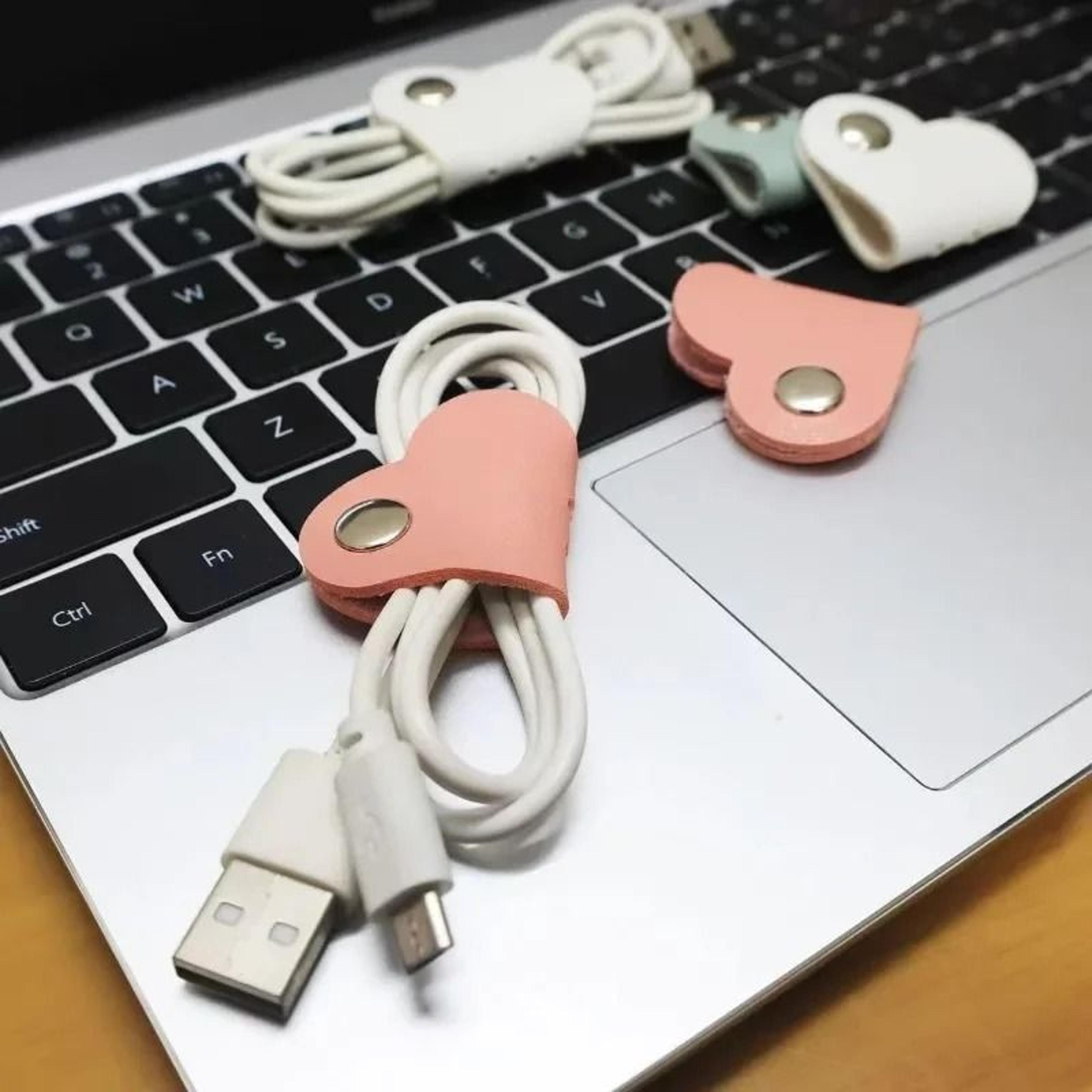 HeartKeep Faux Leather Cable Organizer Clips 4