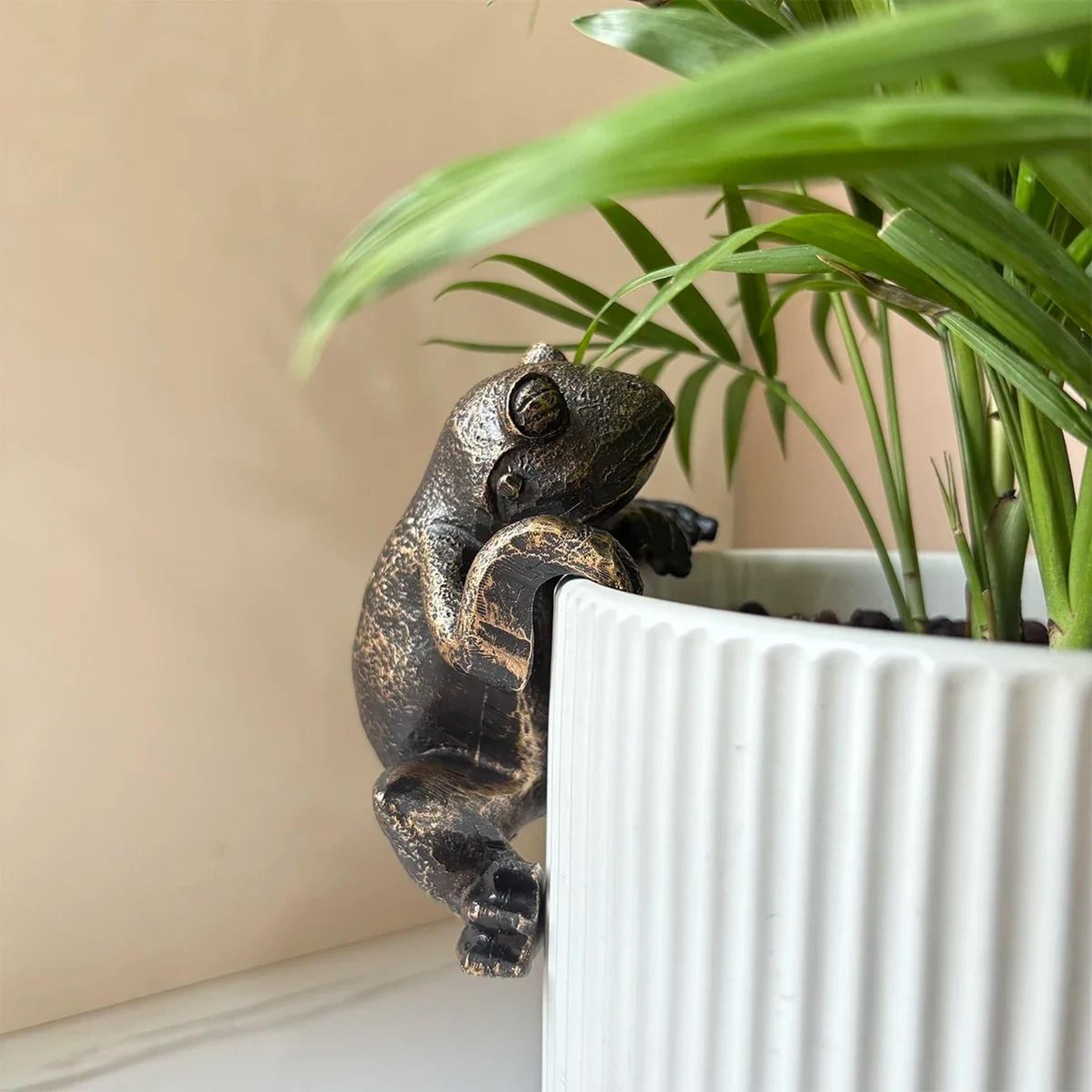 Cute Frog Flowerpot Hanger Resin Statue For Garden Bonsai And Planter Decor 4