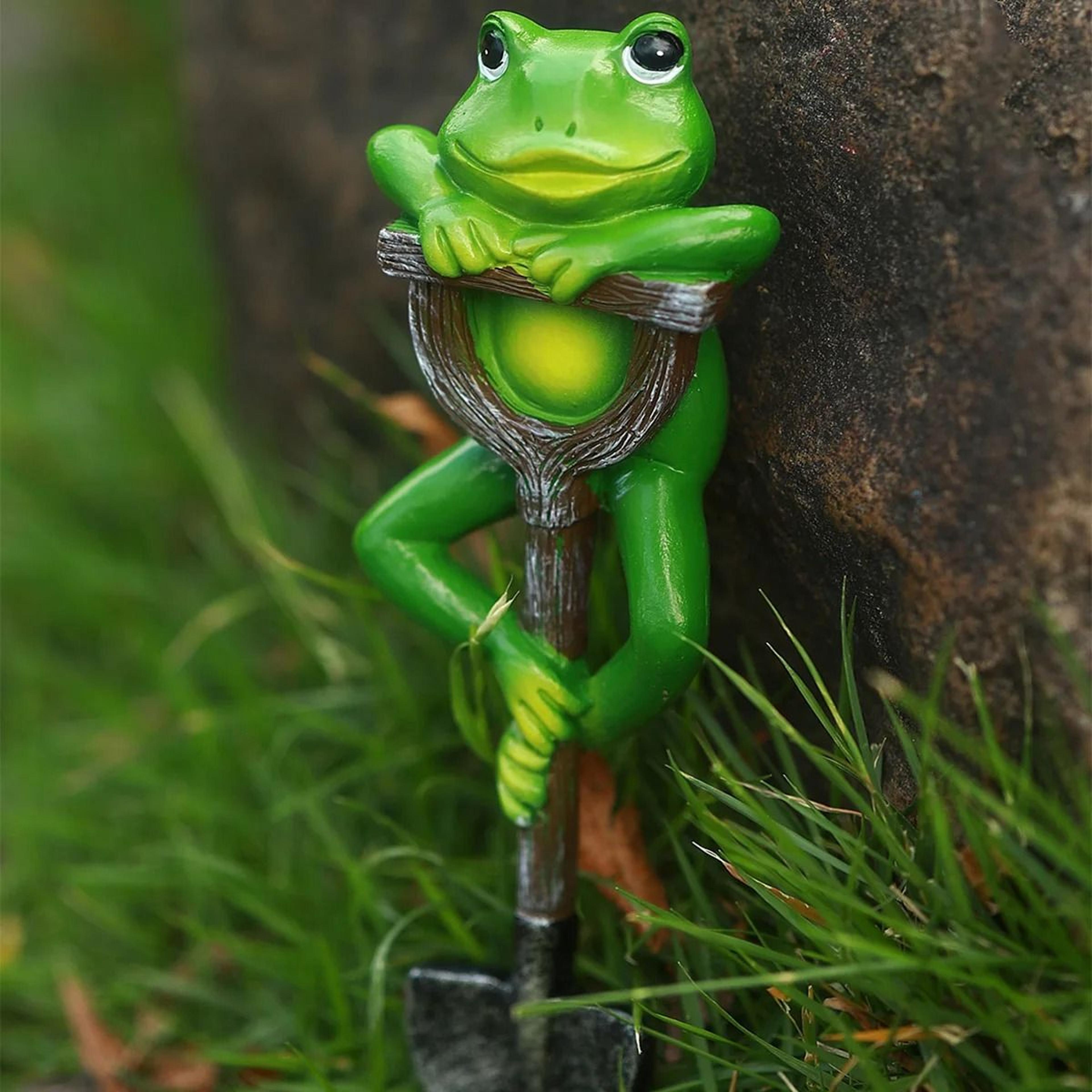 Cute Gnome Frog Rabbit Turtle Garden Statue Set With Decorative Shovels 1