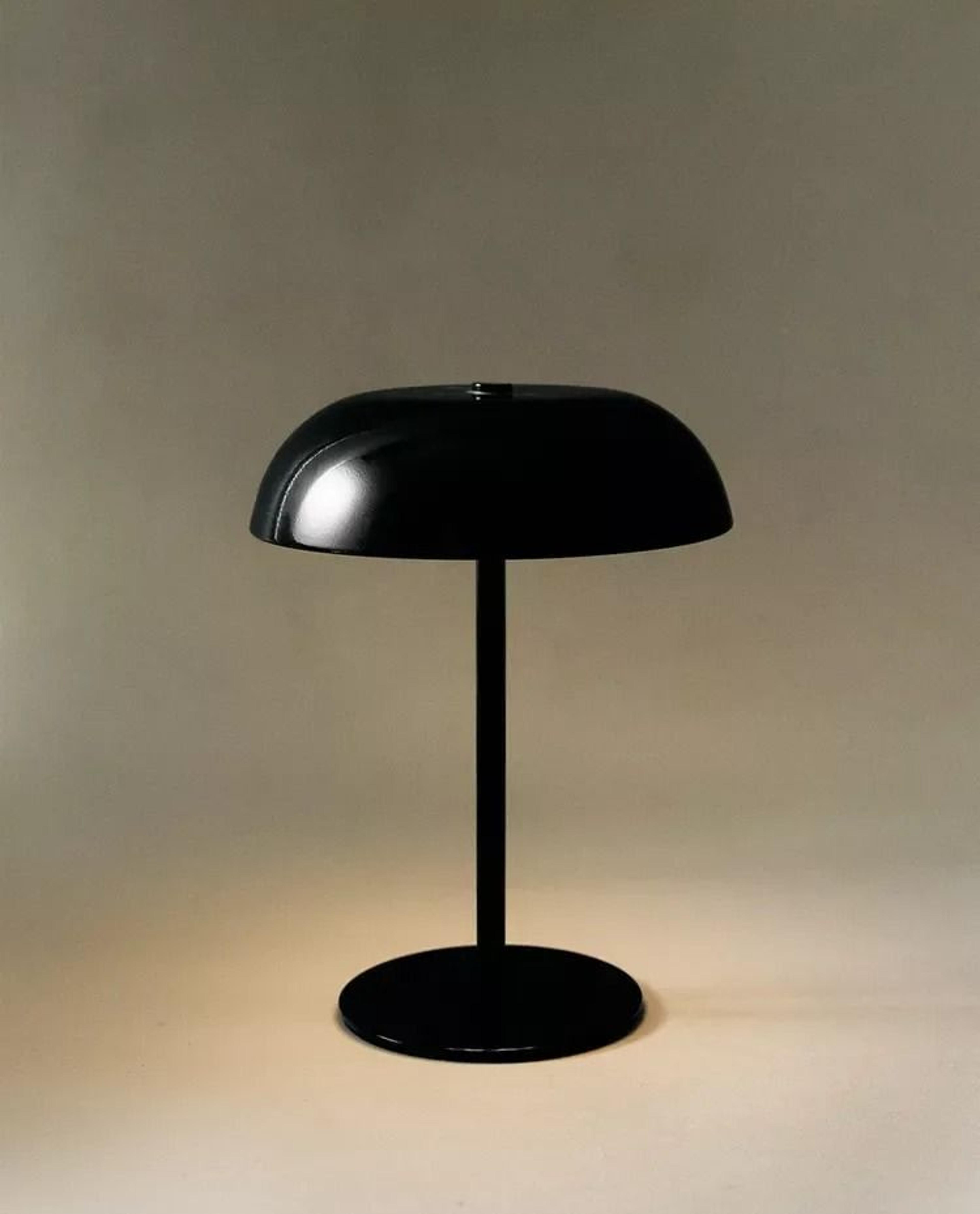 Rechargeable Mushroom Touch Table Lamp With Three Color Dimmable Bedside Lighting 9