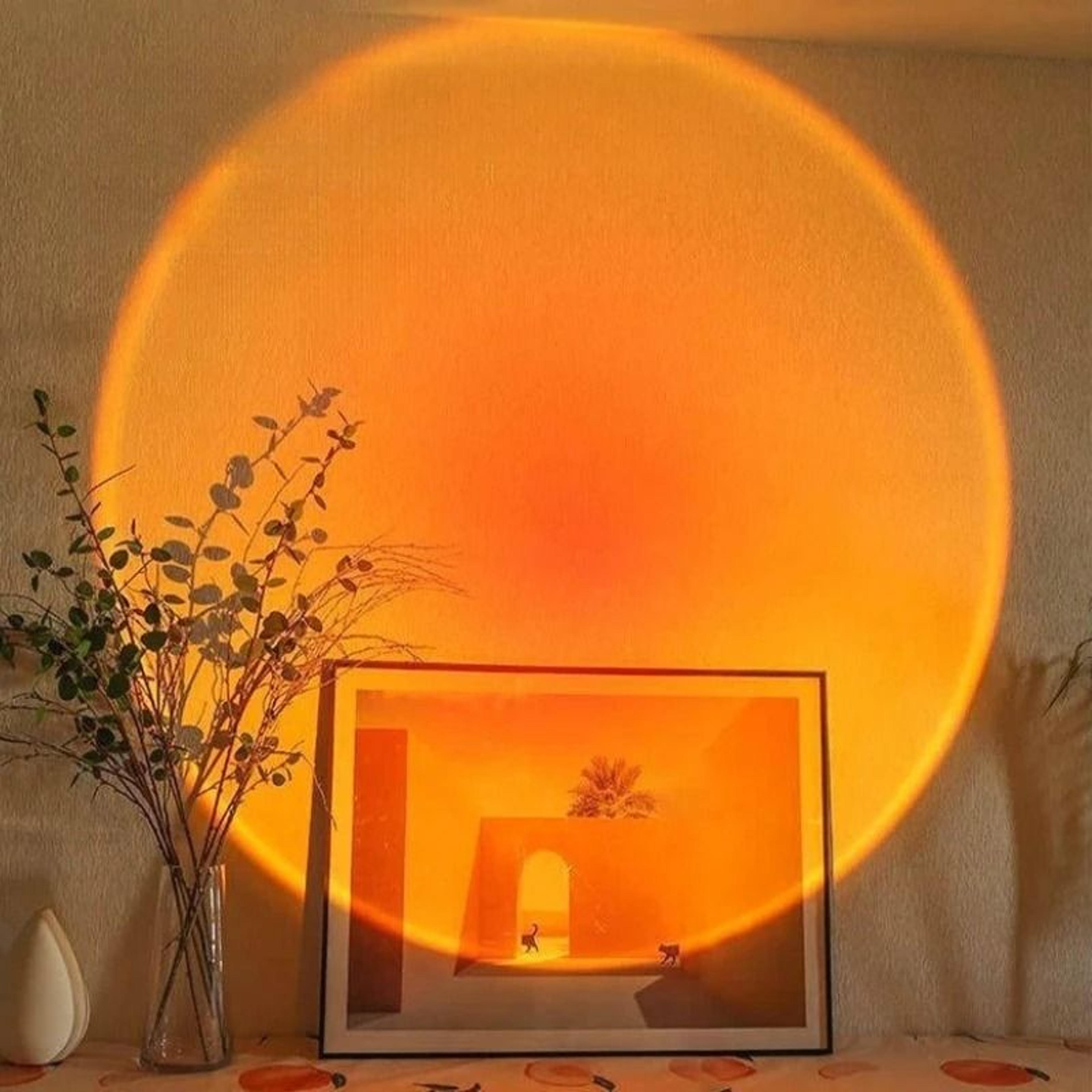 USB Sunset Projector Lamp Creates Warm Romantic Glow For Cozy Rooms 1