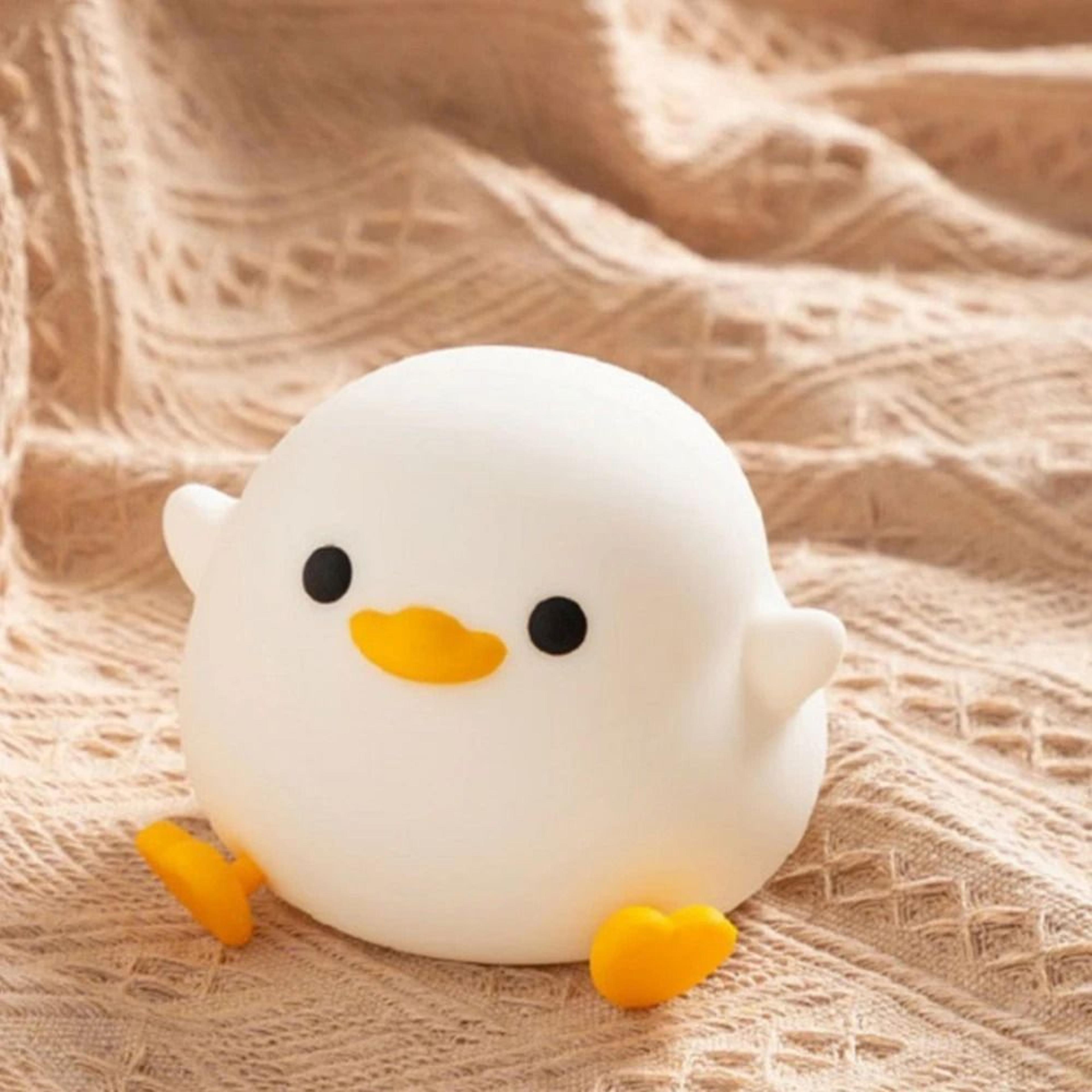 Rechargeable Silicone Duck Night Light With Touch Control And RGB Glow 0