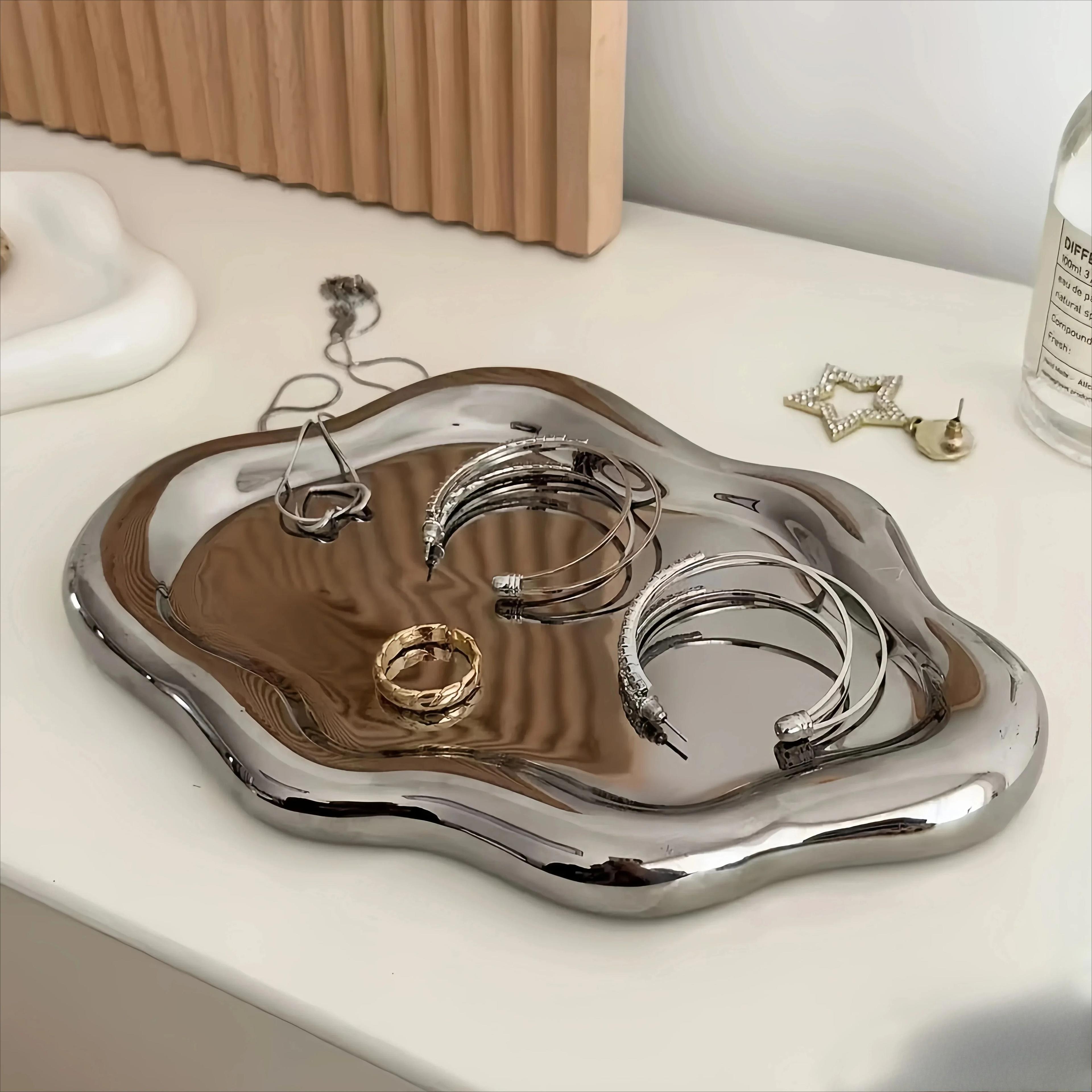 Decorative Plastic Jewelry Tray Keeps Small Accessories Stylishly Organized And Displayed 5