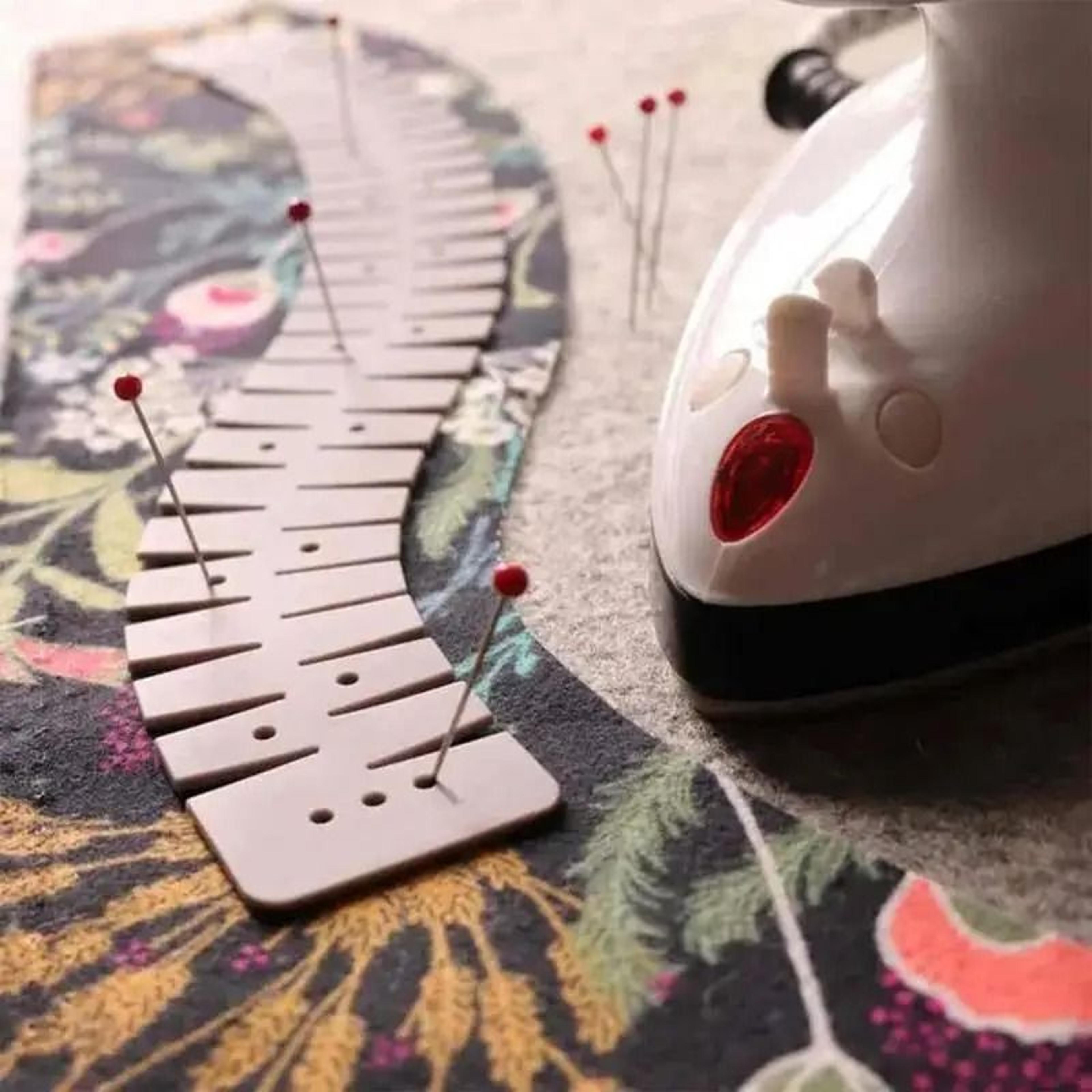 Flexible Silicone Hemming Ruler For Precise Heat Pressed Sewing Fabric Folds 5