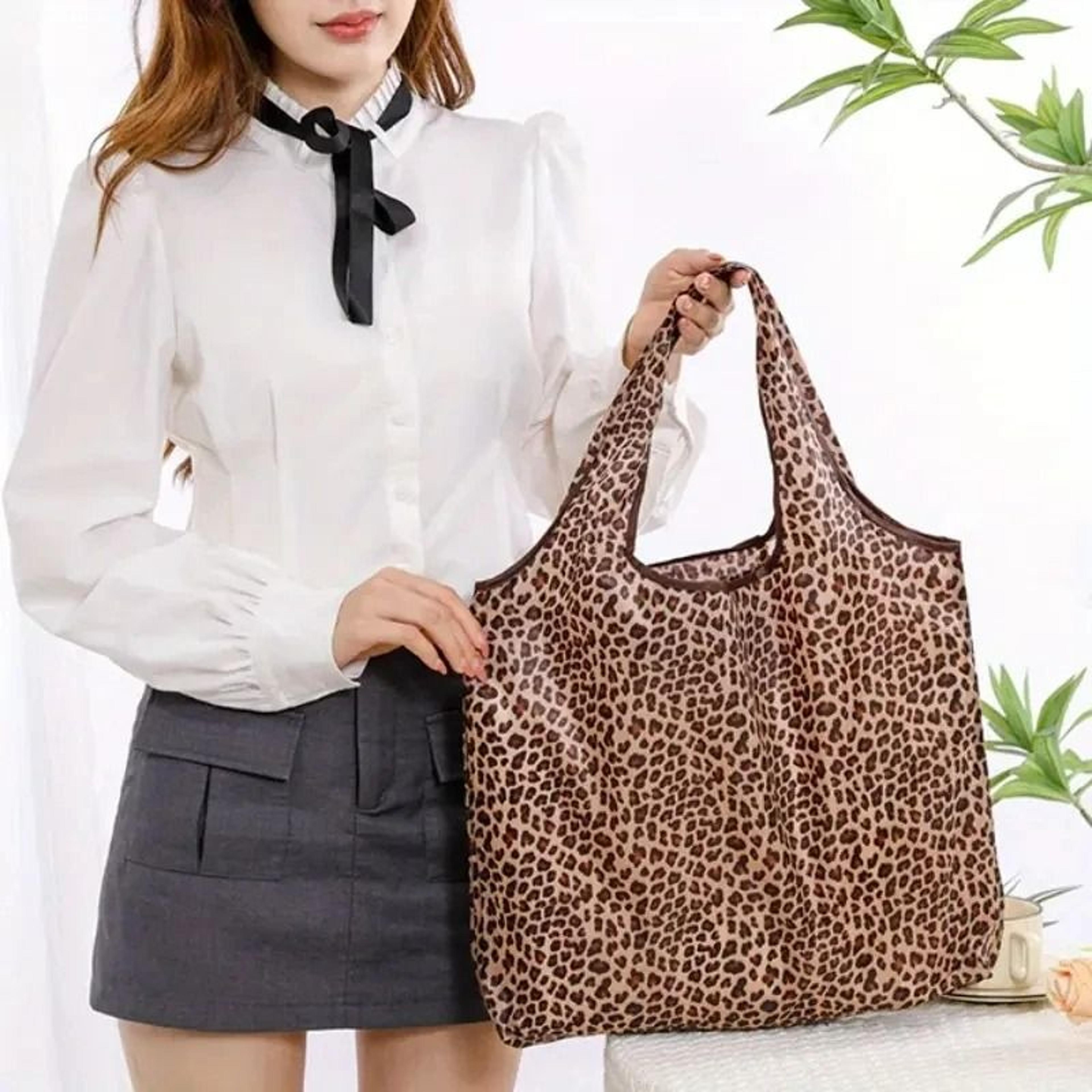 Large Foldable Leopard Print Shopping Tote For Stylish Everyday Carry 4