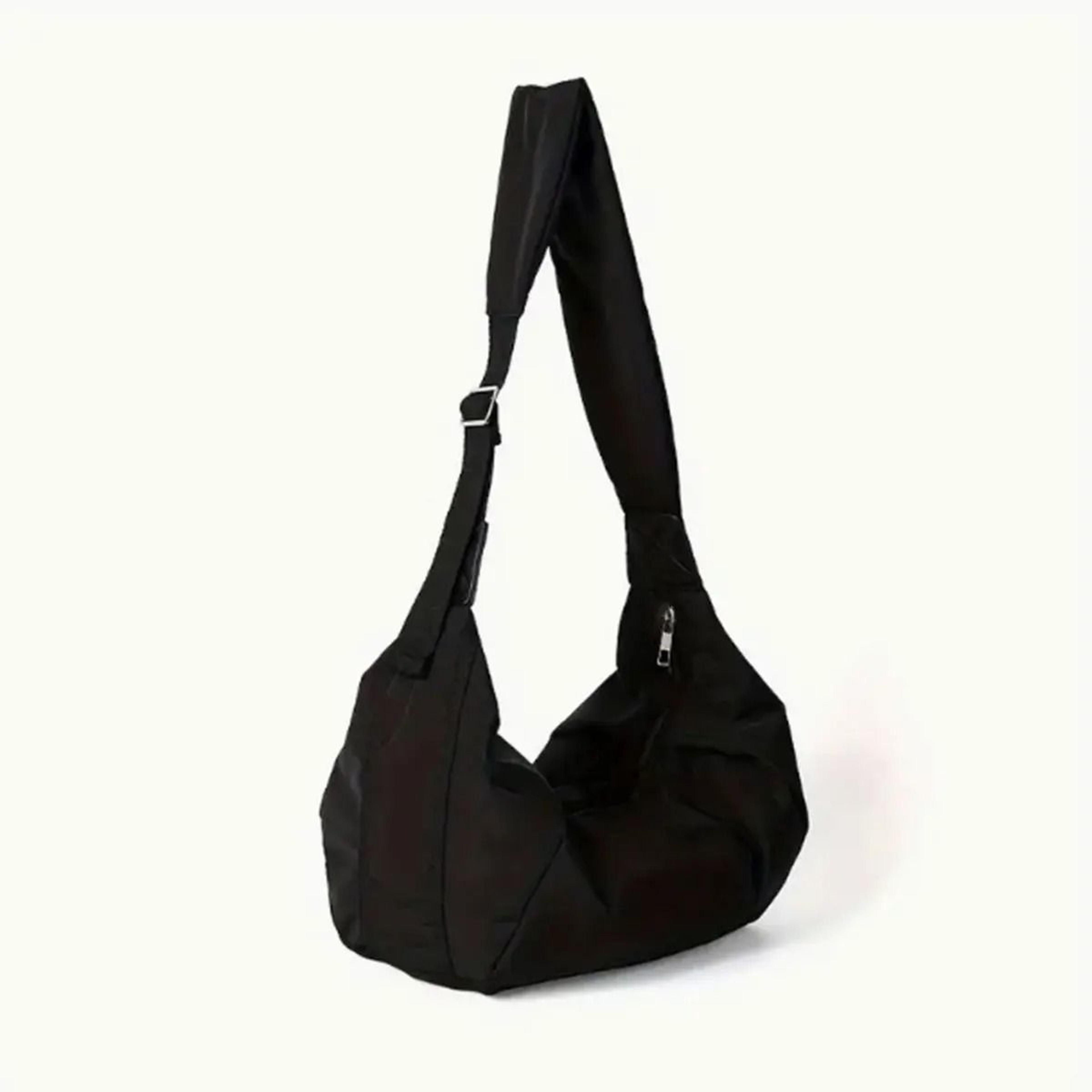 Large Capacity Padded Dumpling Crossbody Shoulder Bag 1