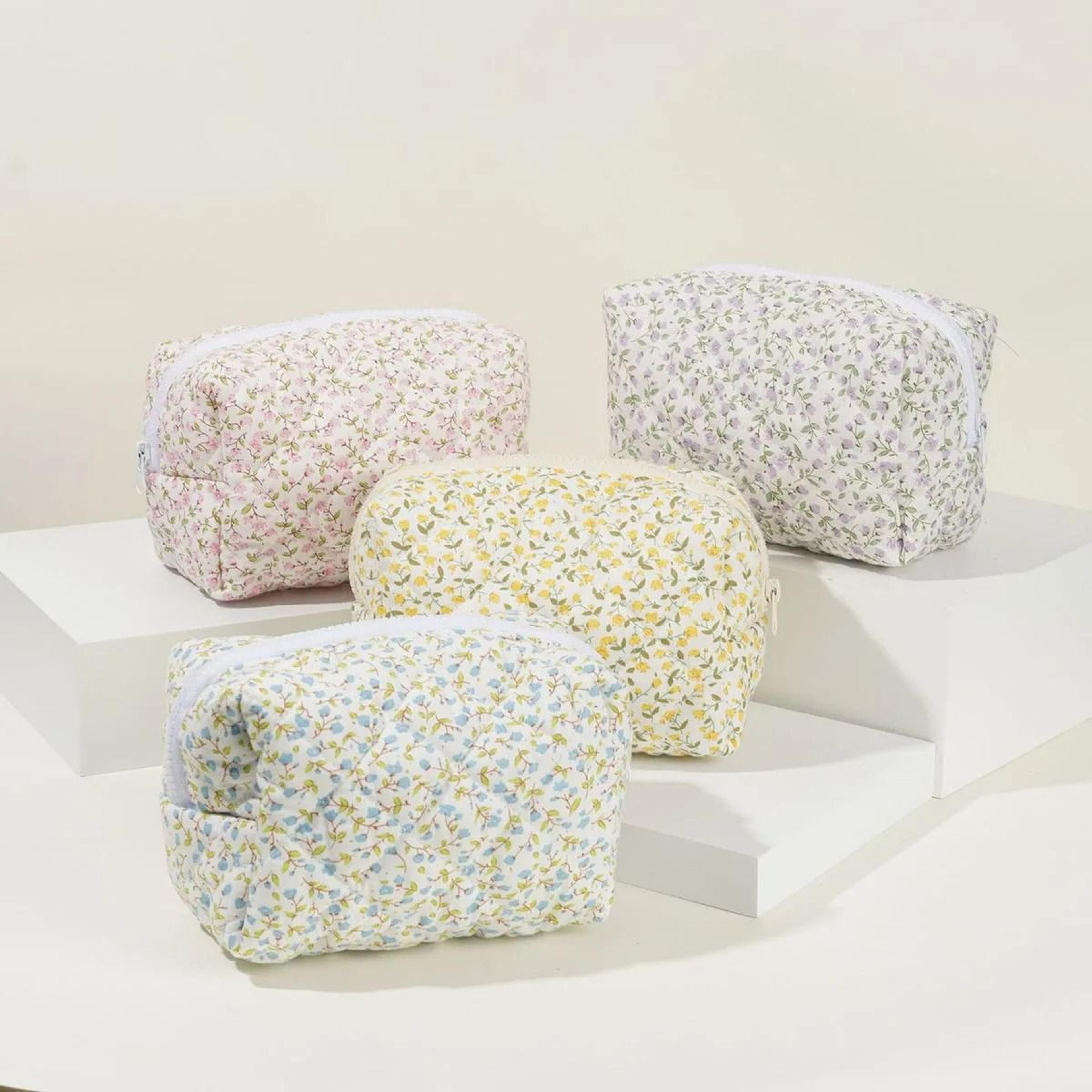 Large Capacity Cotton Floral Quilted Makeup Bag 10