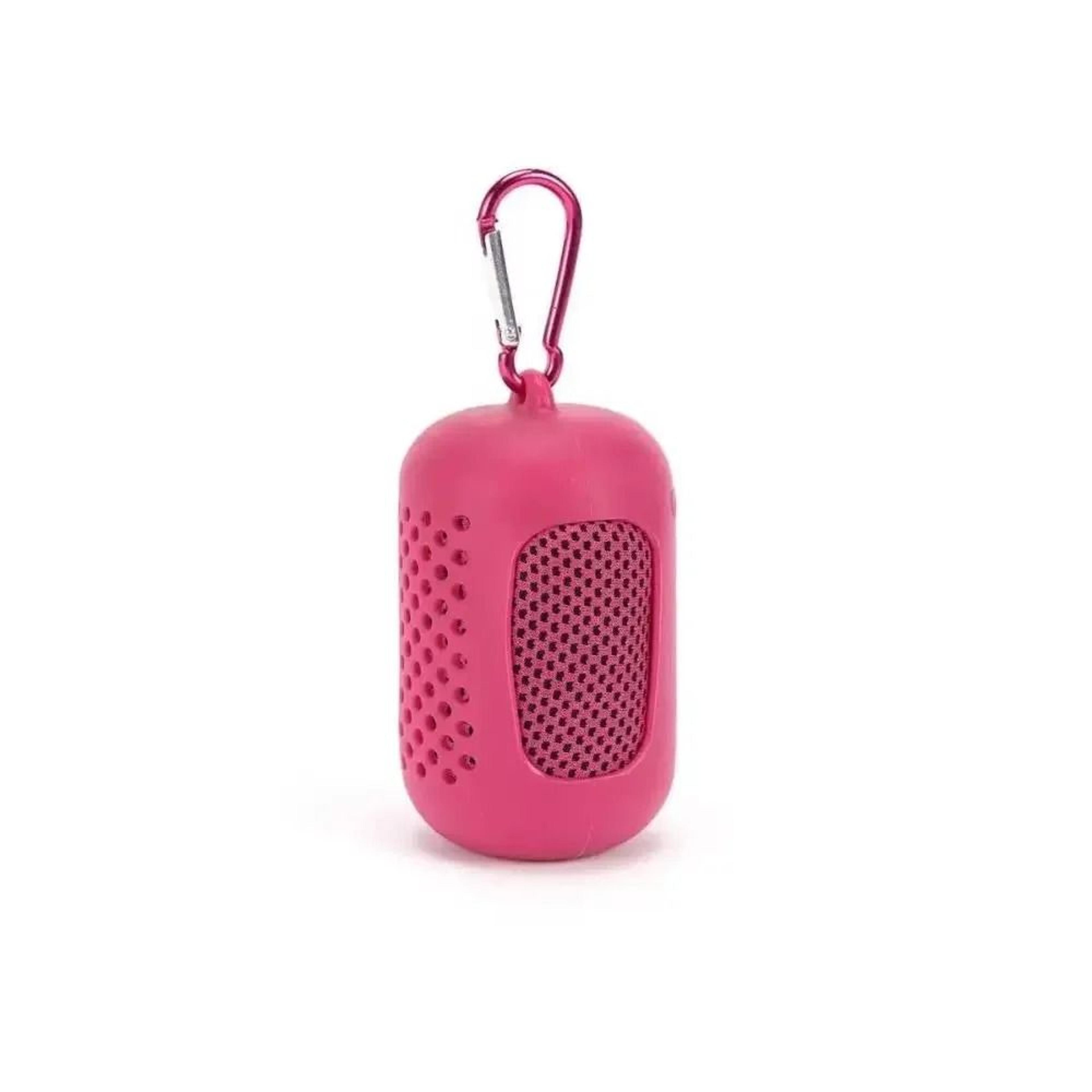 Portable Quick Dry Cooling Towel With Silicone Carry Bag 11