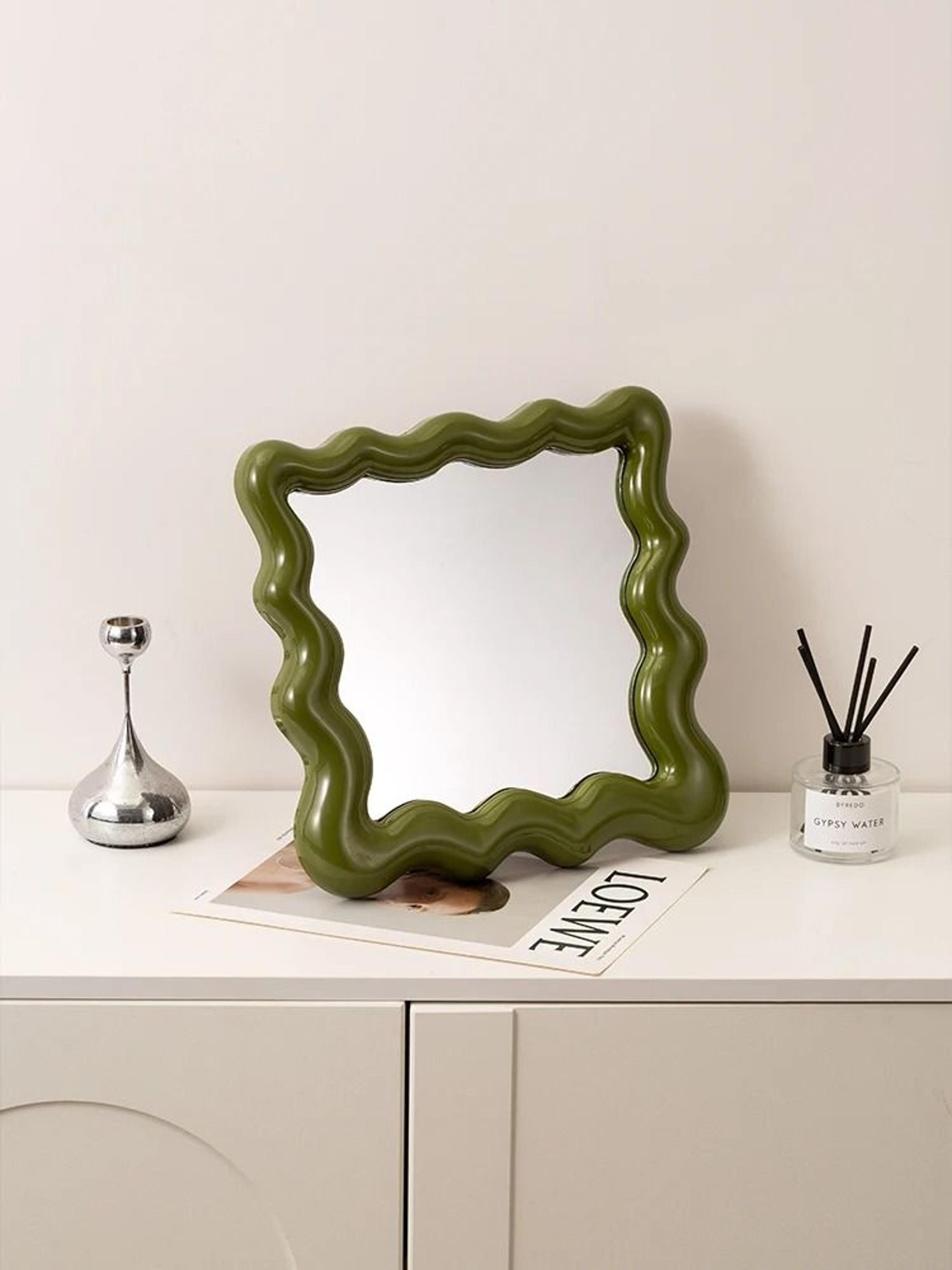 Square Corrugated Vanity Mirror Modern Decorative Desktop Makeup Mirror 9