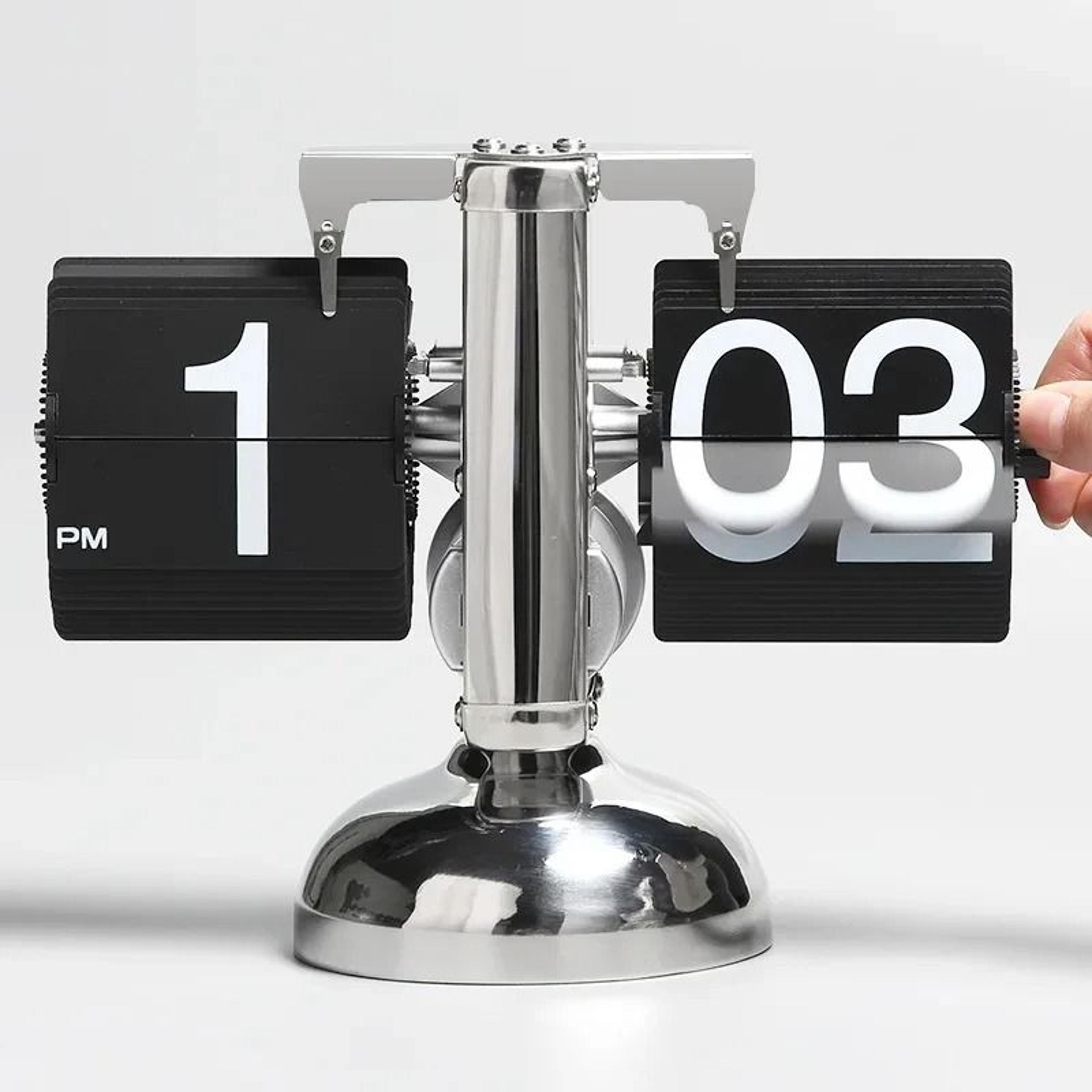 Vintage Automatic Flip Down Clock Retro Quartz Desk Clock 3