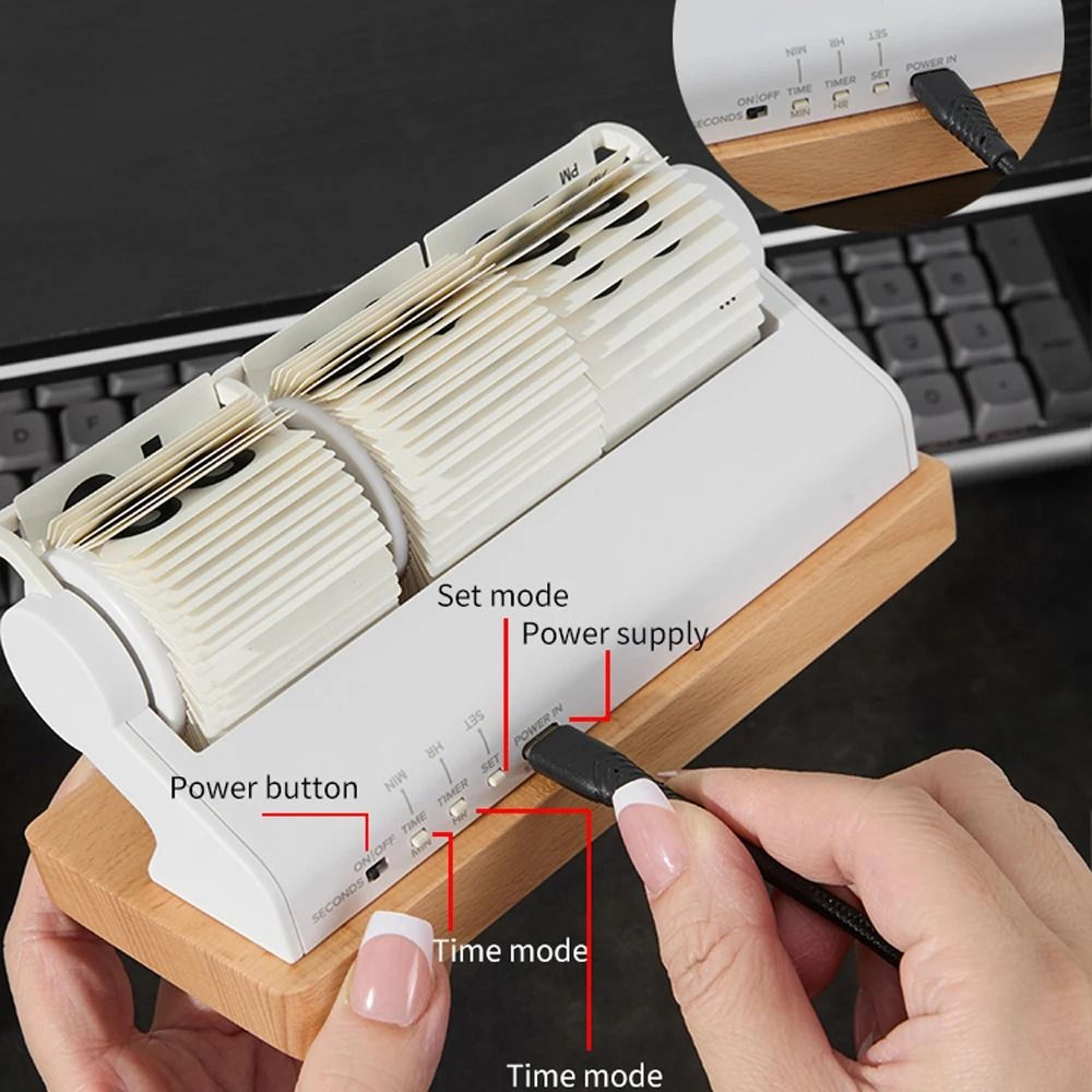 Wooden Flip Clock With Seconds Display Automatic Retro Desk Clock 5