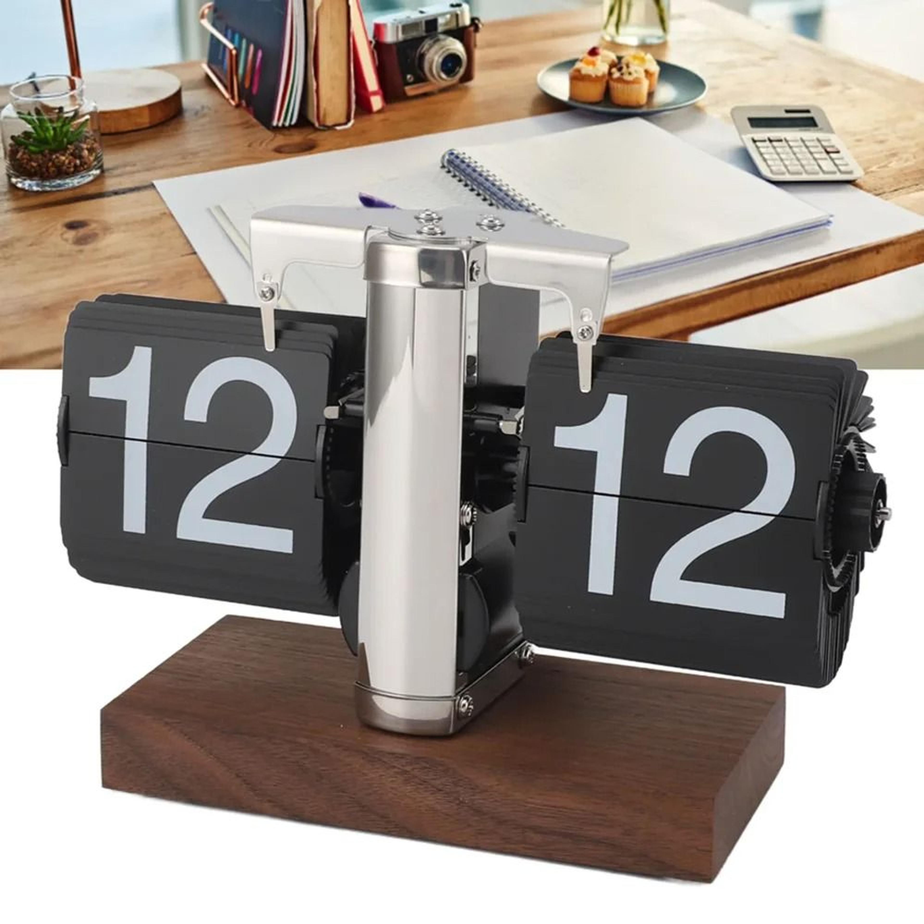 Automatic Retro Flip Desk Clock With Large Number Display 0